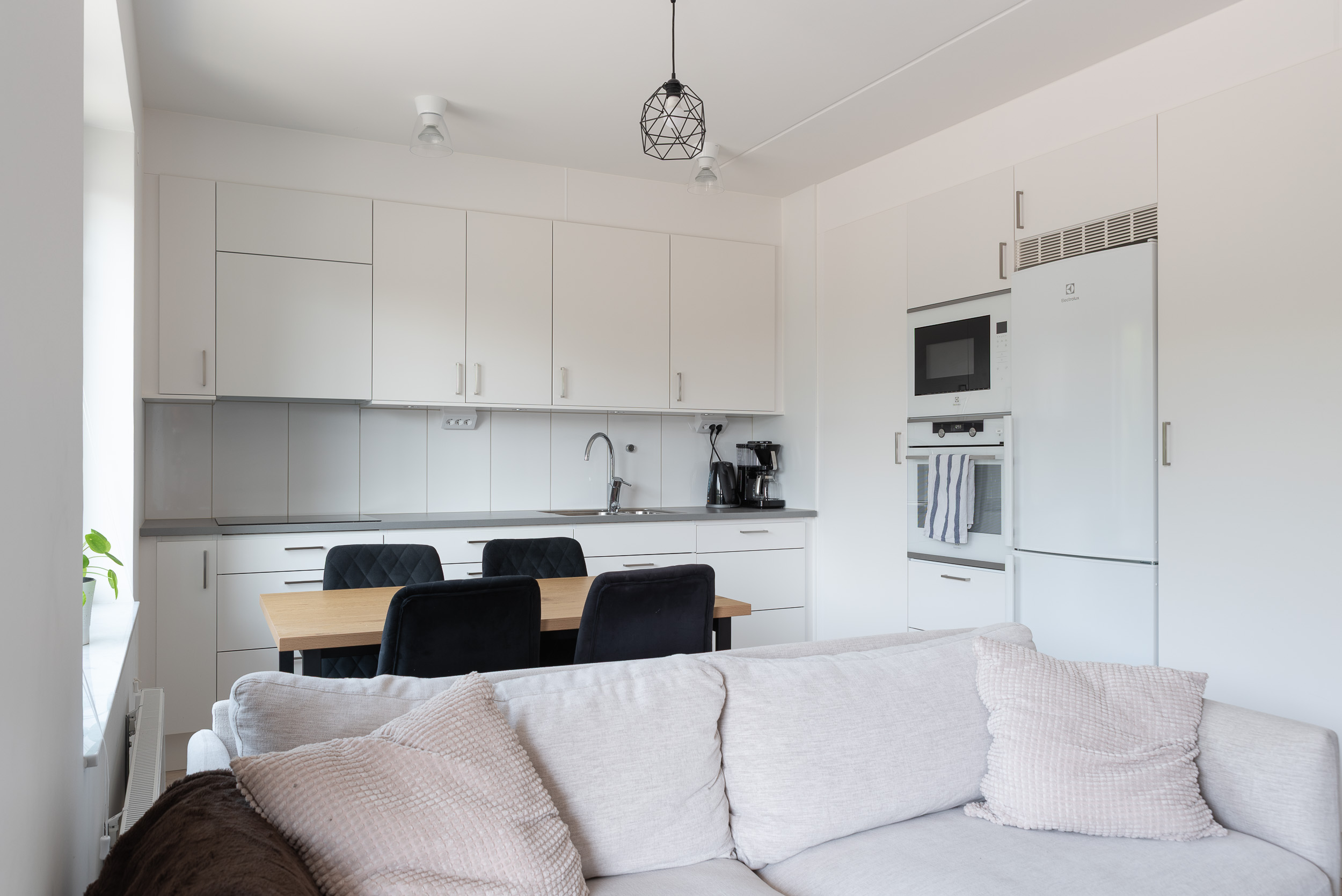 Bostadsbild från Önstavägen 8, Såld i Gryta, Västerås