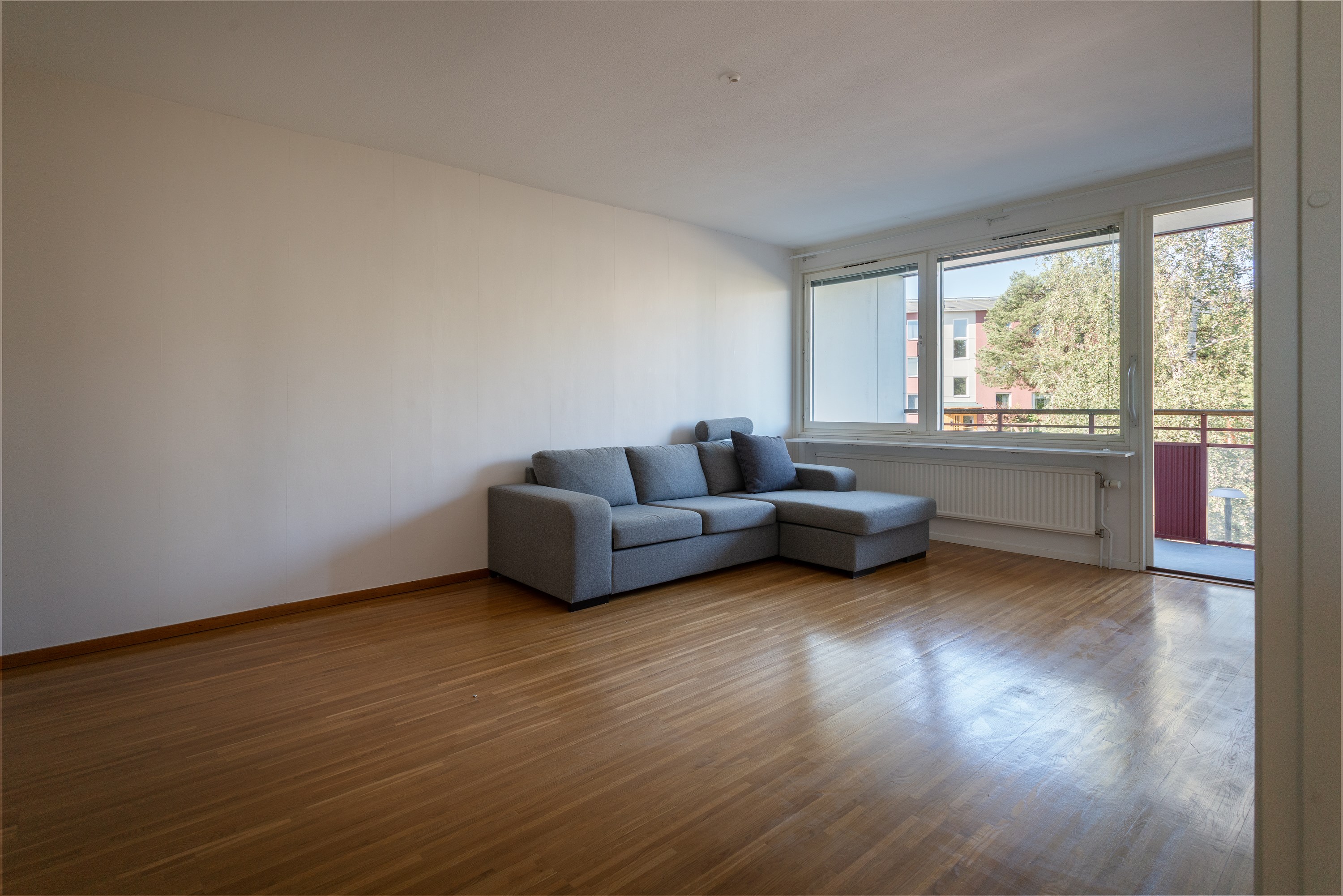 Bostadsbild från Tullingebergsvägen 52, Såld i G:a Tullingeberg, Botkyrka