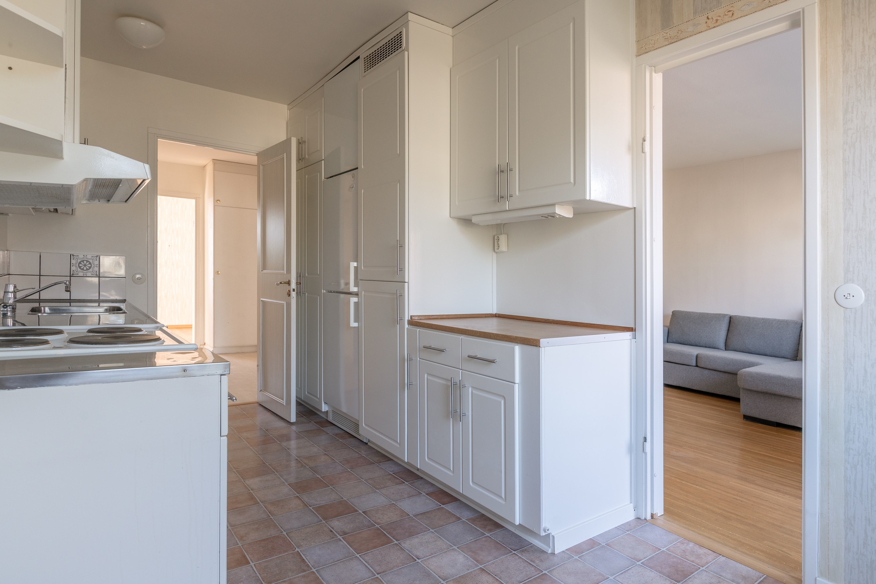 Bostadsbild från Tullingebergsvägen 52, Såld i G:a Tullingeberg, Botkyrka