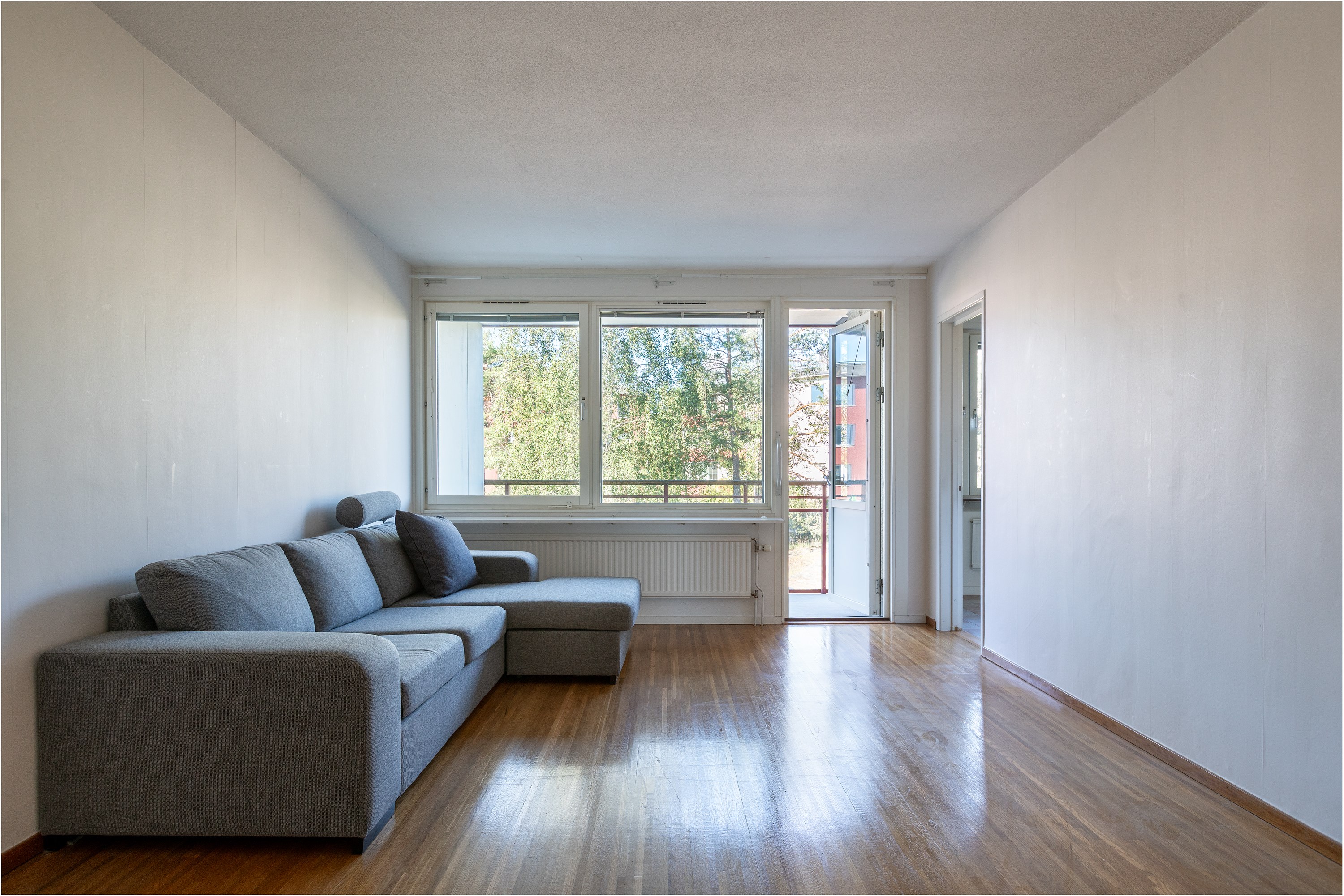 Bostadsbild från Tullingebergsvägen 52, Såld i G:a Tullingeberg, Botkyrka