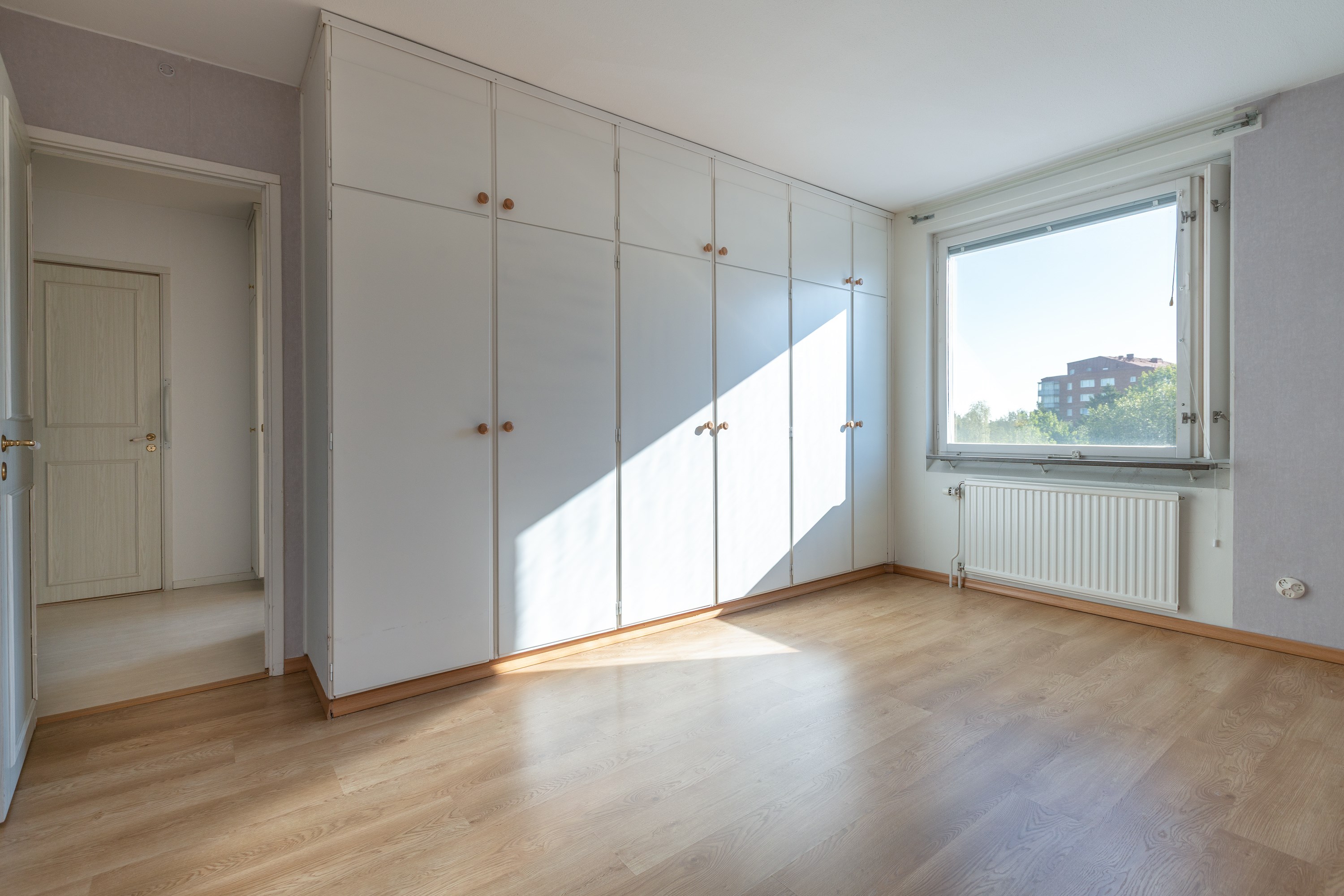 Bostadsbild från Tullingebergsvägen 52, Såld i G:a Tullingeberg, Botkyrka