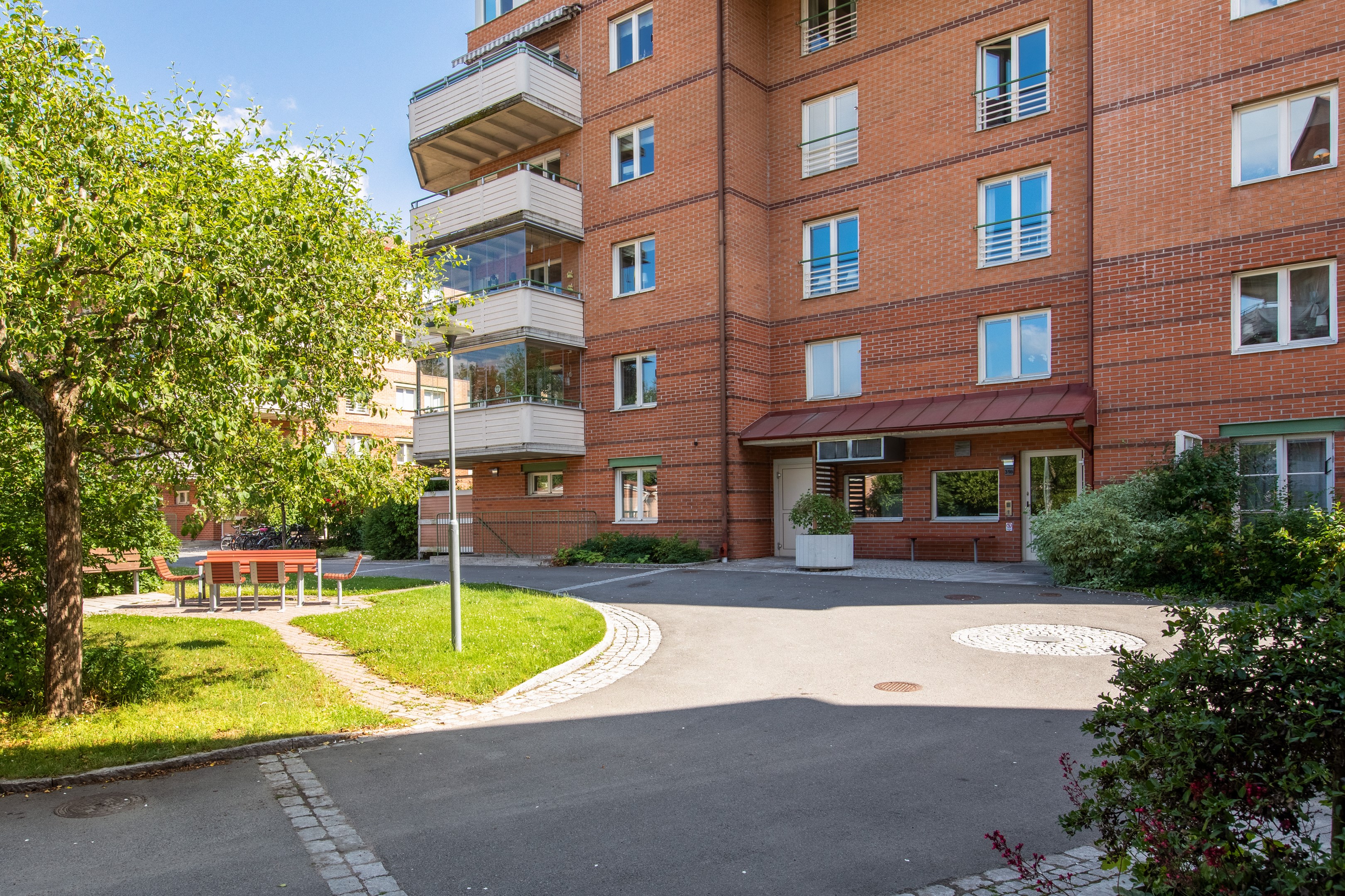 Bostadsbild från S:t Johannesgatan 31 B, Såld i Öfre Slotts, Uppsala