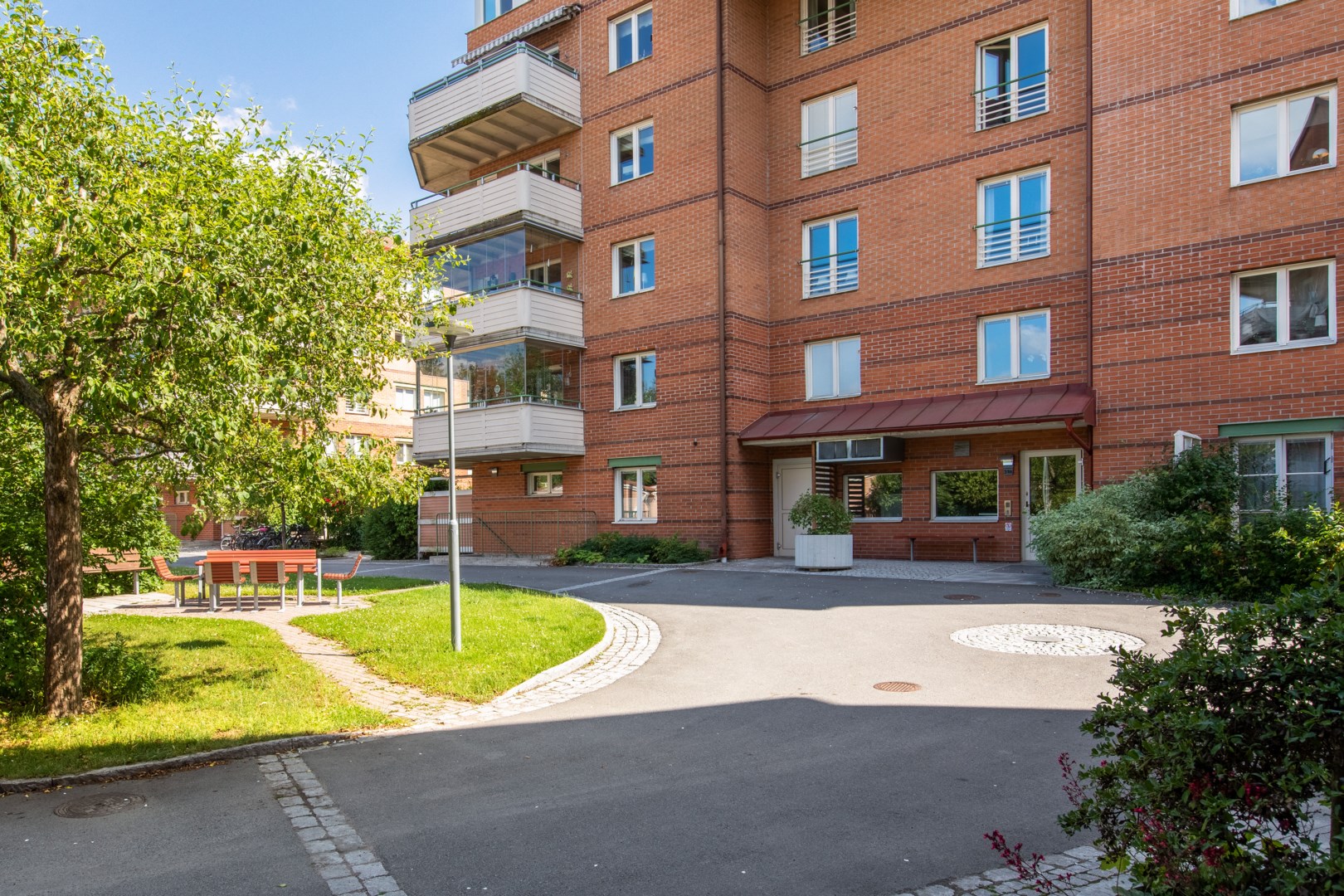 Bostadsbild från S:t Johannesgatan 31 B, Såld i Öfre Slotts, Uppsala