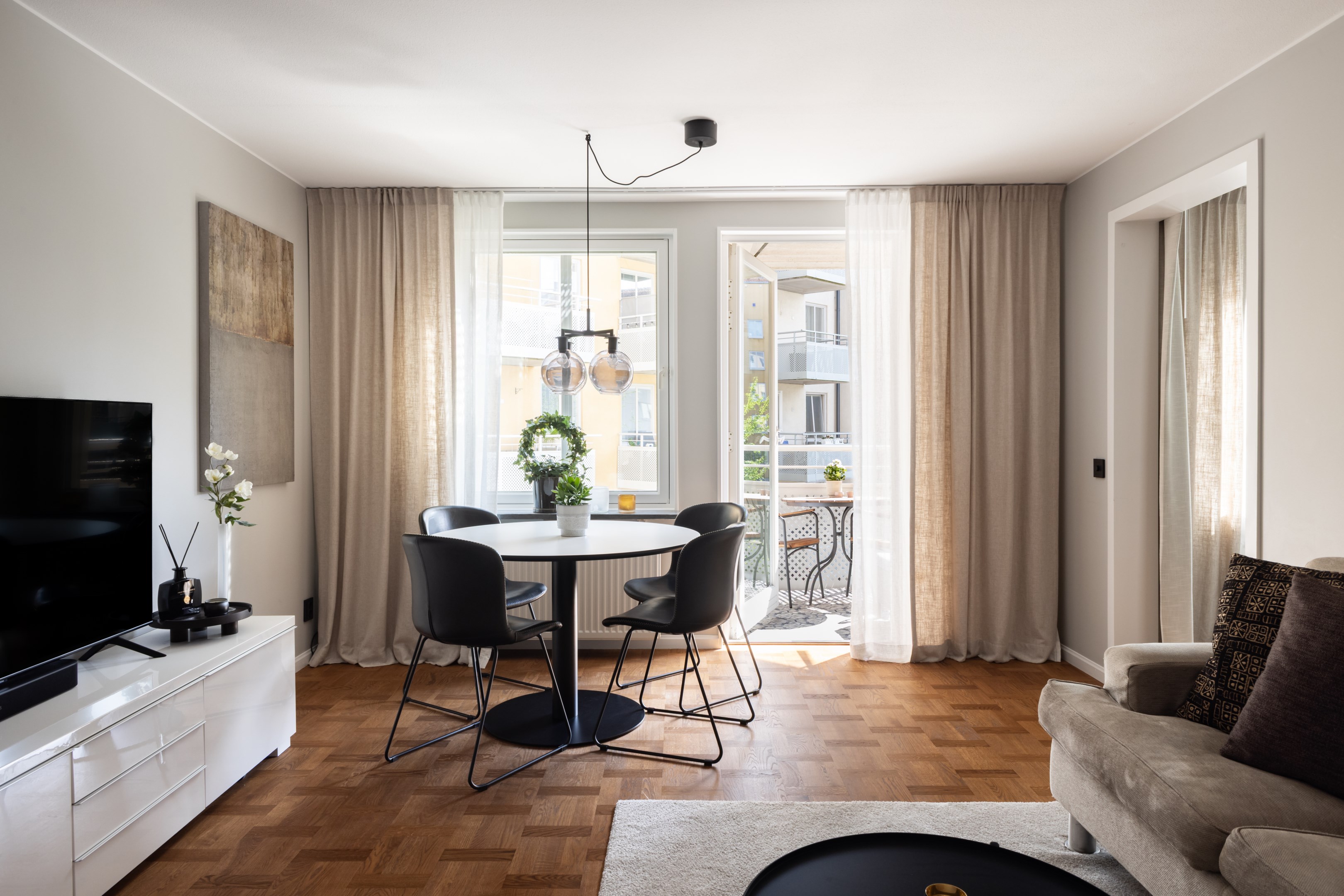 Bostadsbild från Birger Jarlsgatan 82, Såld i Östermalm, Stockholm