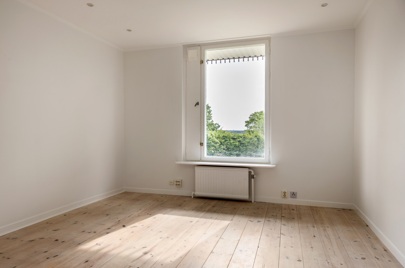 Bostadsbild från Karl Gerhards Väg 27, Till salu i Saltsjöbaden, Nacka