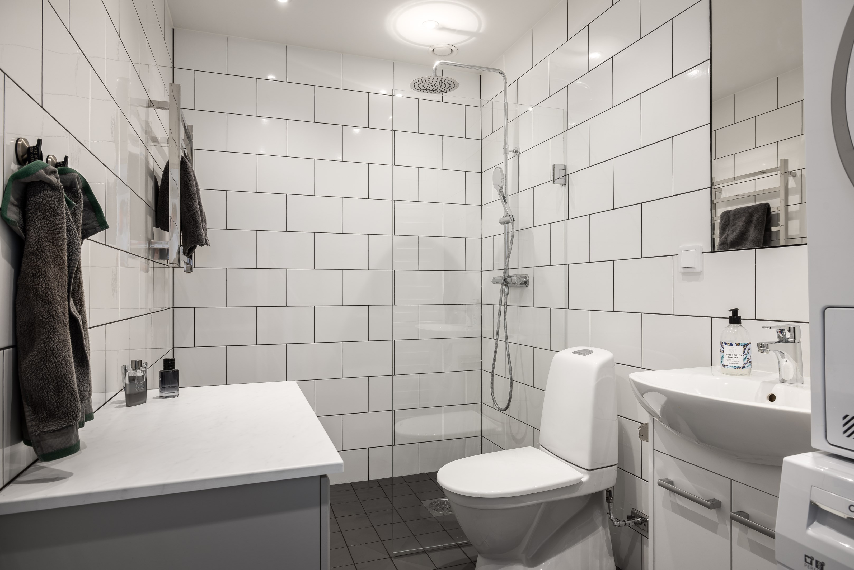 Bostadsbild från Wilhelm Kåges Gata 96, Till salu i Gustavsbergs - Porslinskvarteren, Värmdö