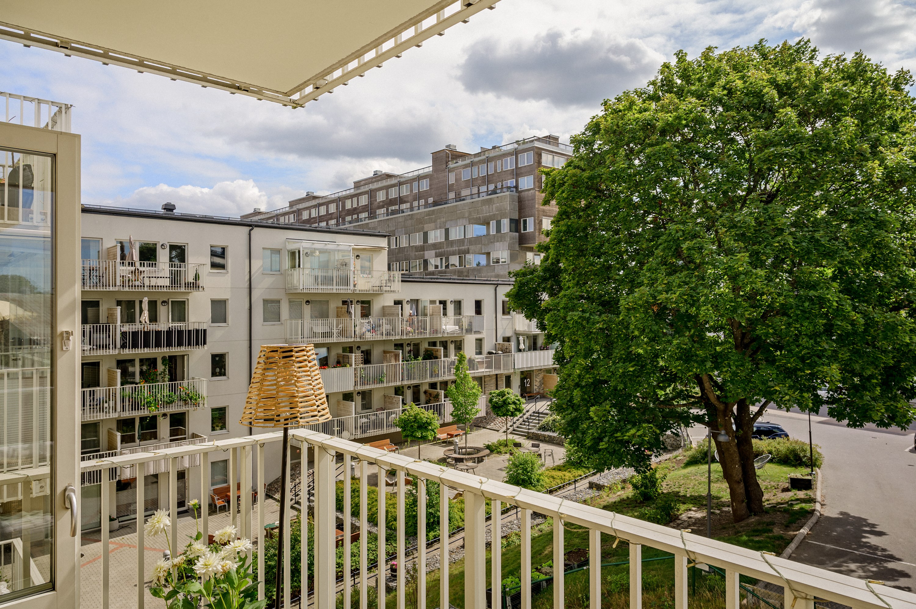 Bostadsbild från Chamottevägen 17, Såld i Porslinskvarteren, Värmdö