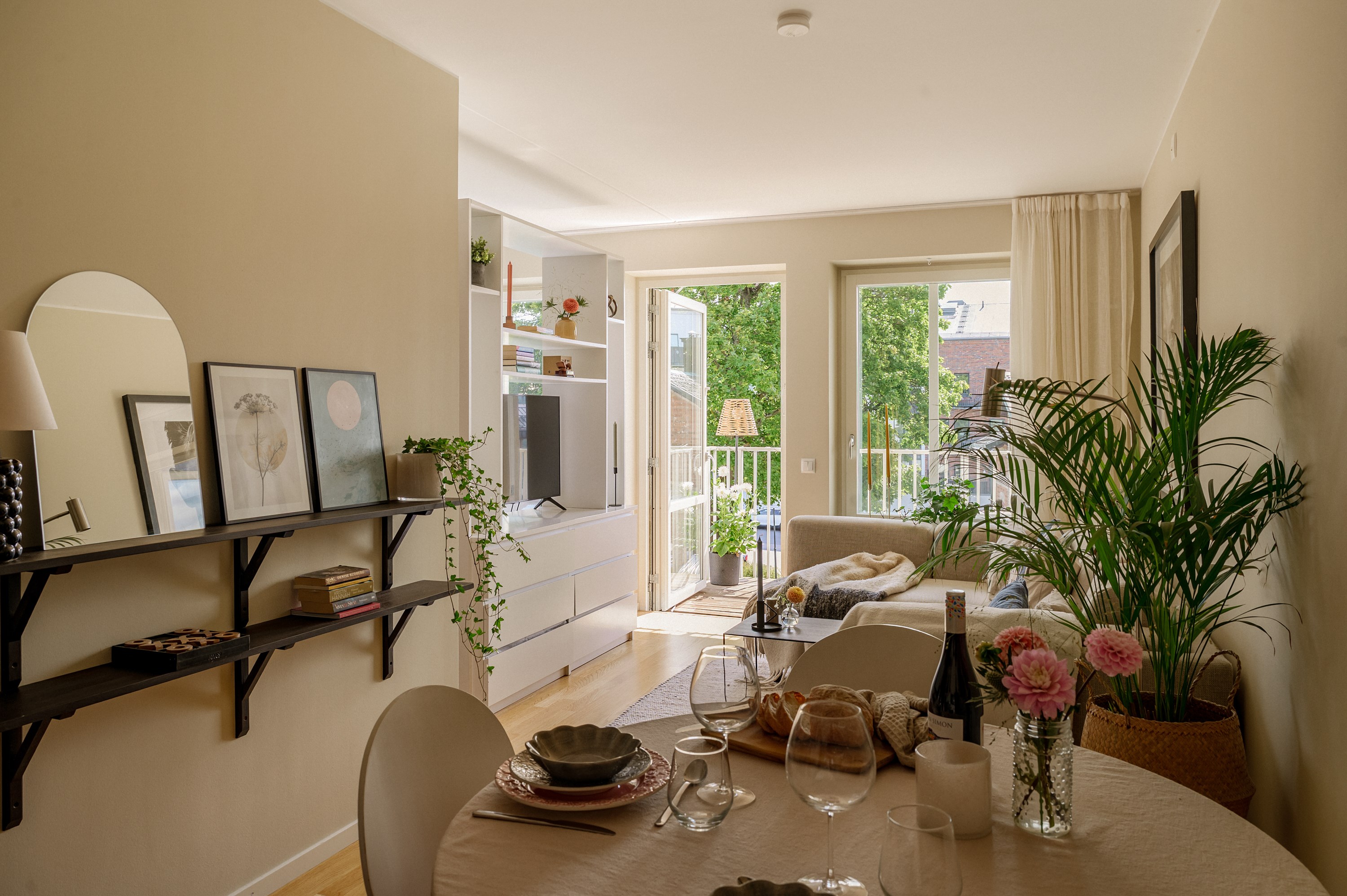 Bostadsbild från Chamottevägen 17, Såld i Porslinskvarteren, Värmdö