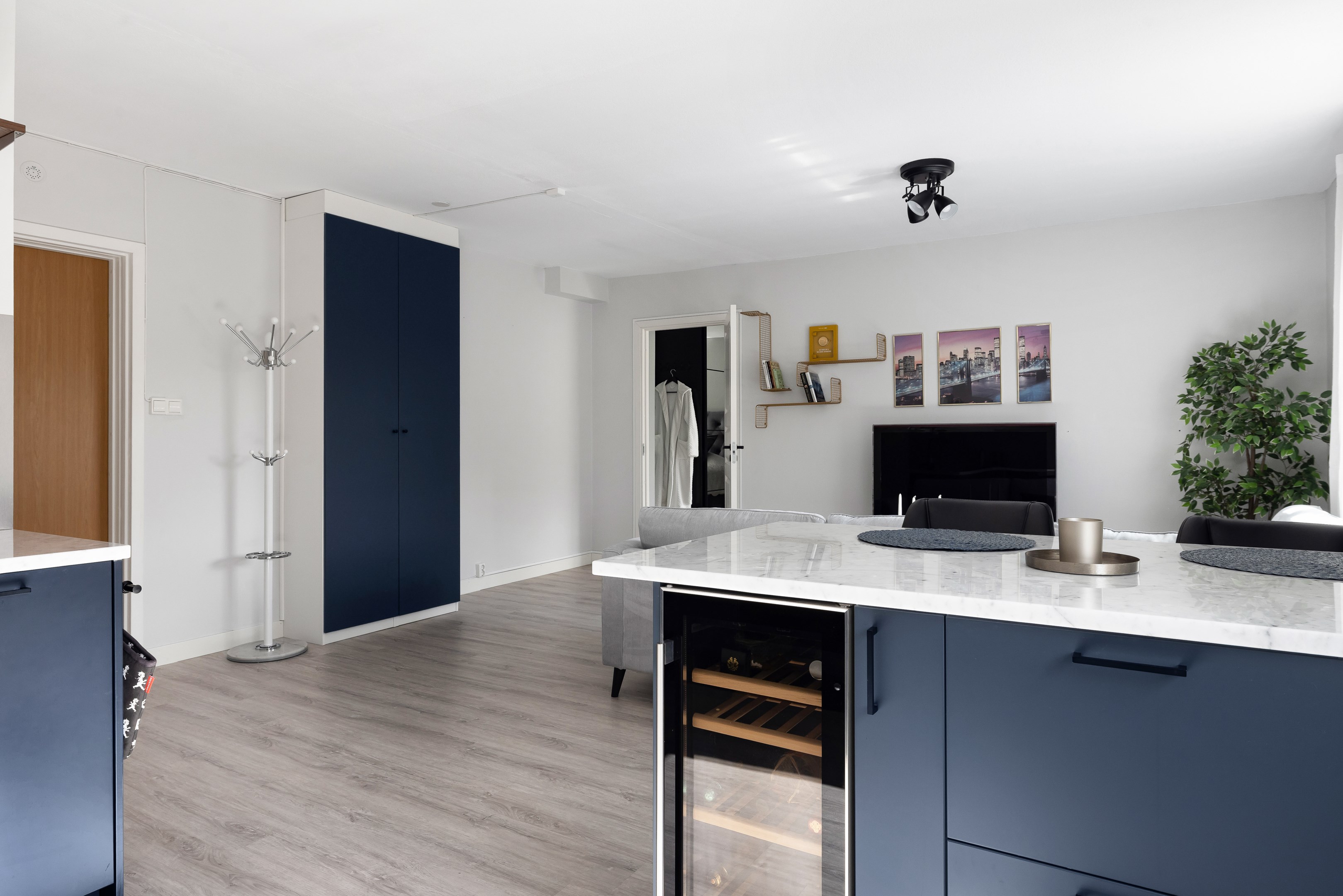 Bostadsbild från Luthagsesplanaden 11, Såld i Främre Luthagen, Uppsala