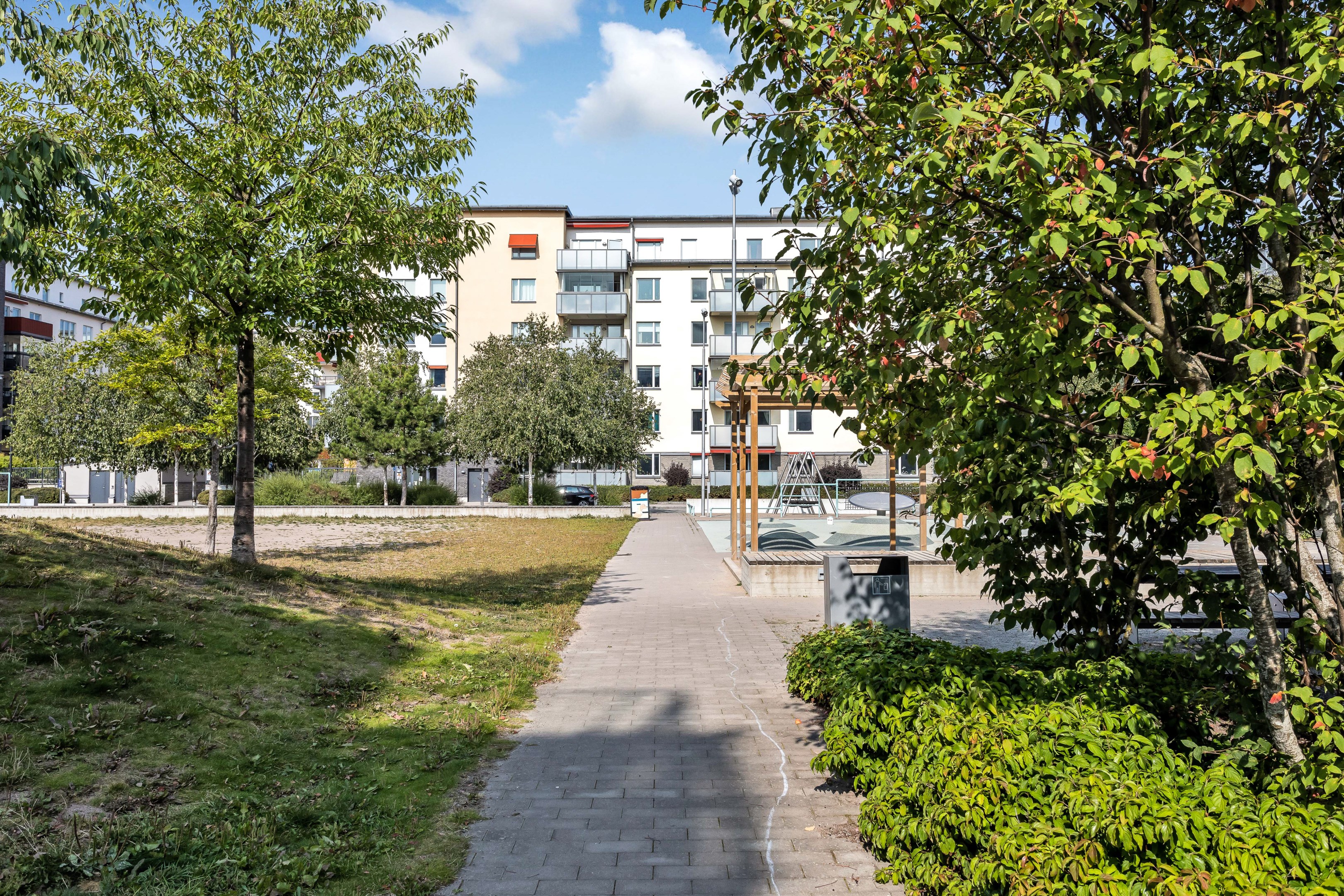 Bostadsbild från Bobingatan 2, Såld i Kungsängen, Uppsala