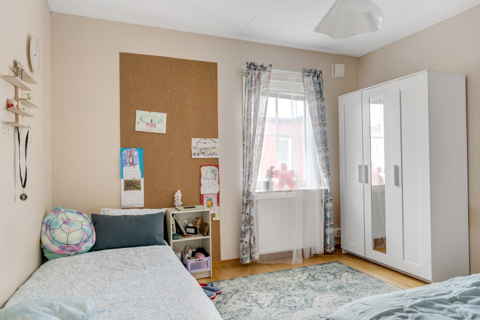 Bostadsbild från Stenhuggarvägen 37, Såld i Herrhagen, Uppsala