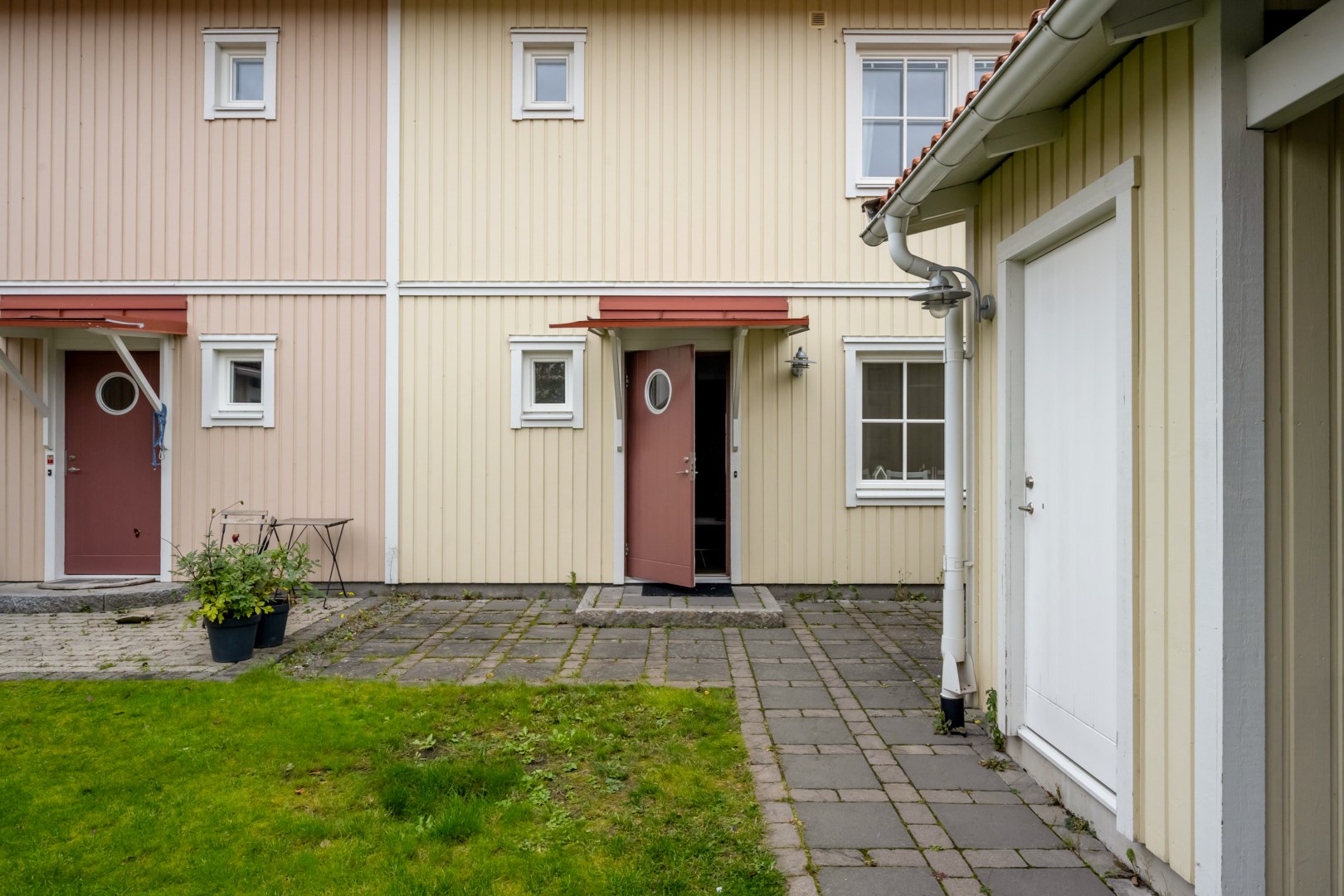 Bostadsbild från Stenhuggarvägen 37, Såld i Herrhagen, Uppsala