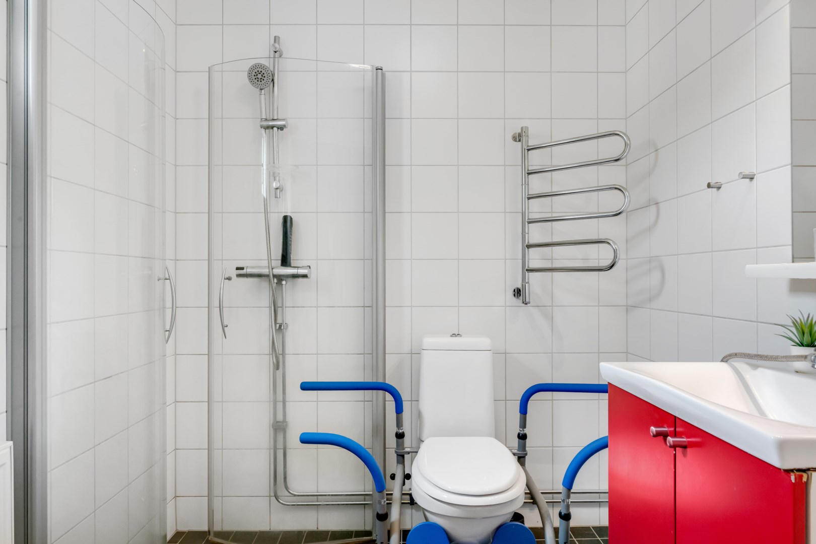 Bostadsbild från Stenhuggarvägen 37, Såld i Herrhagen, Uppsala