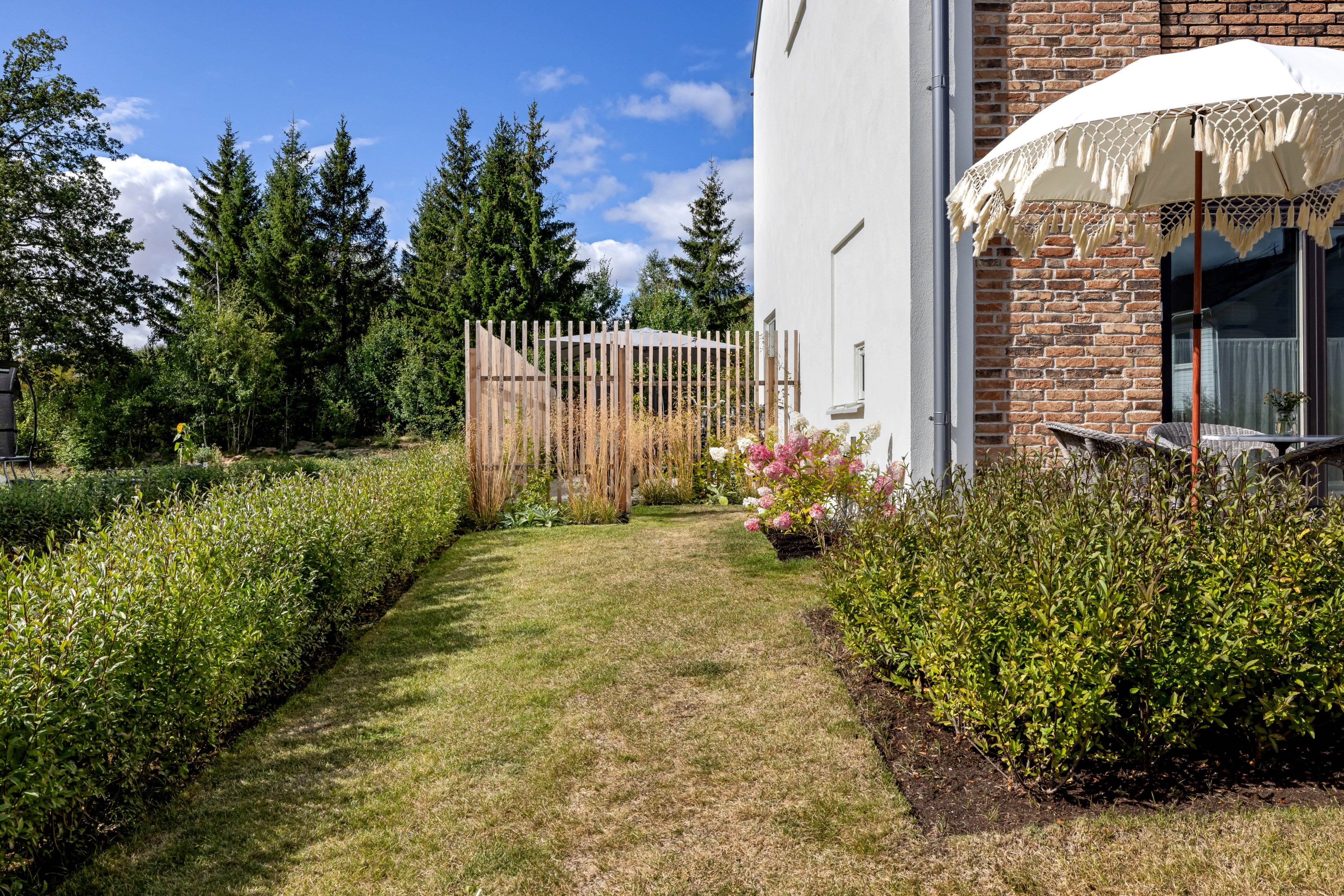 Bostadsbild från Vitmossvägen 70, Kommande i Lindbacken, Uppsala