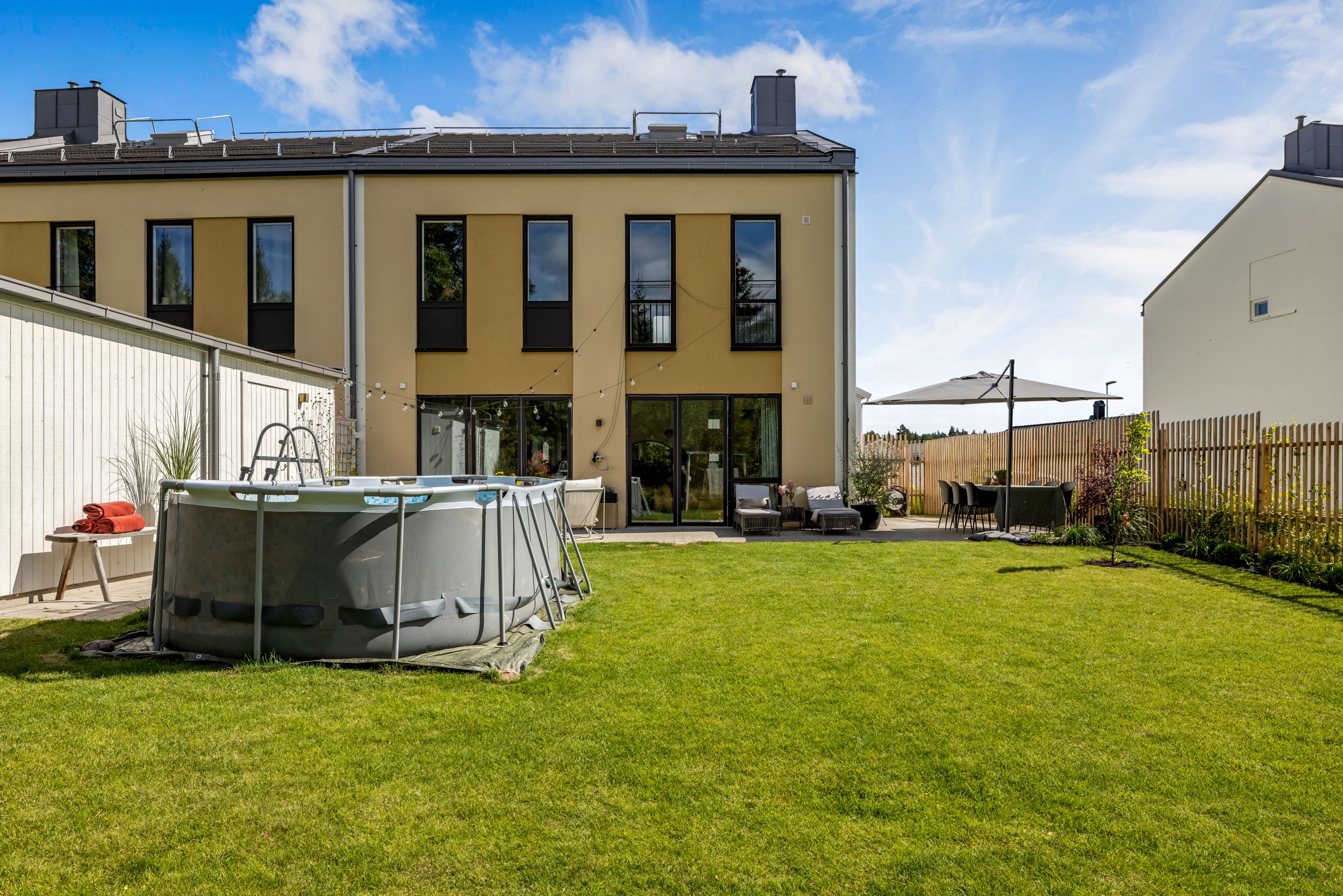 Bostadsbild från Vitmossvägen 70, Kommande i Lindbacken, Uppsala