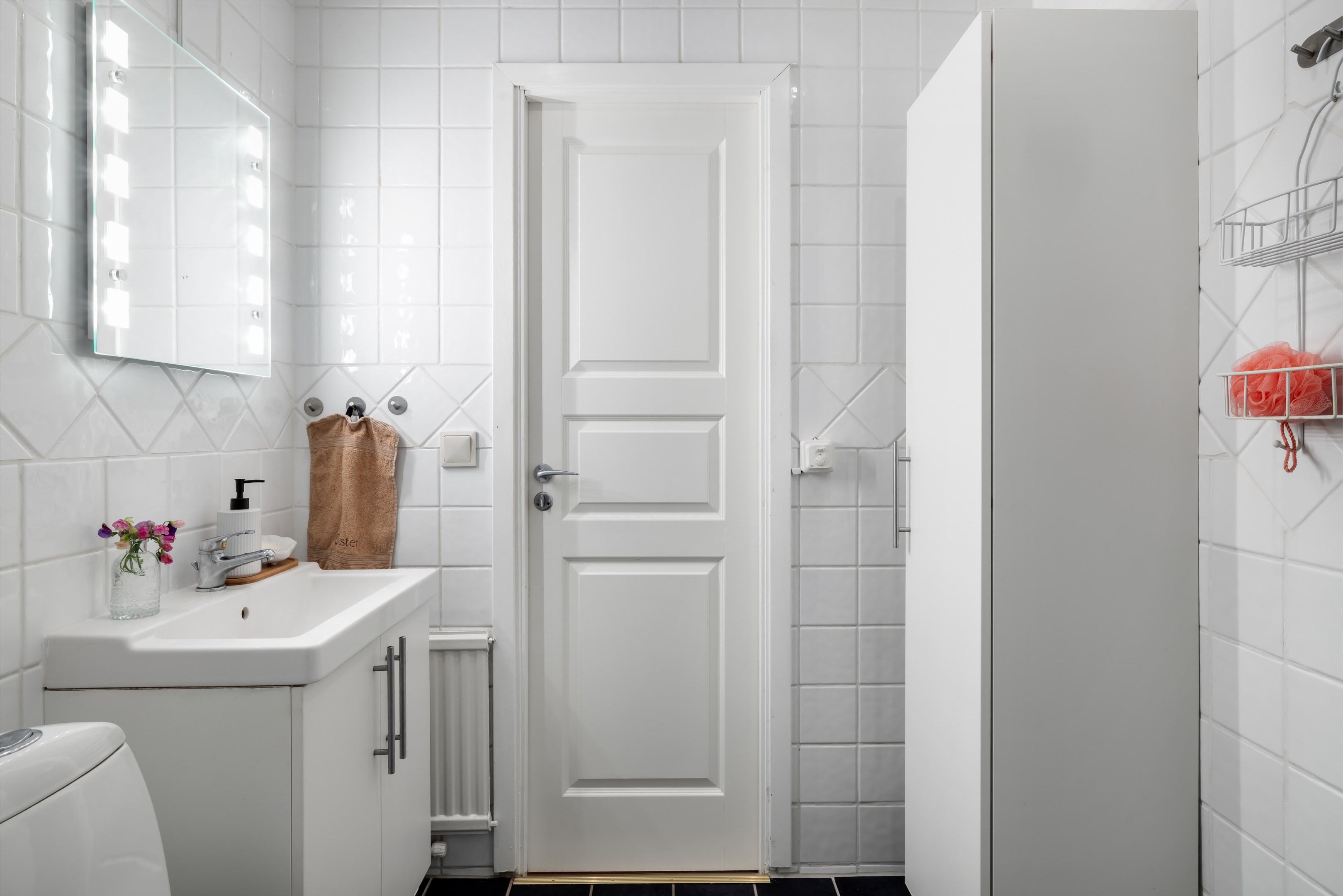 Bostadsbild från Kummingatan 37C, Till salu i Årsta, Uppsala