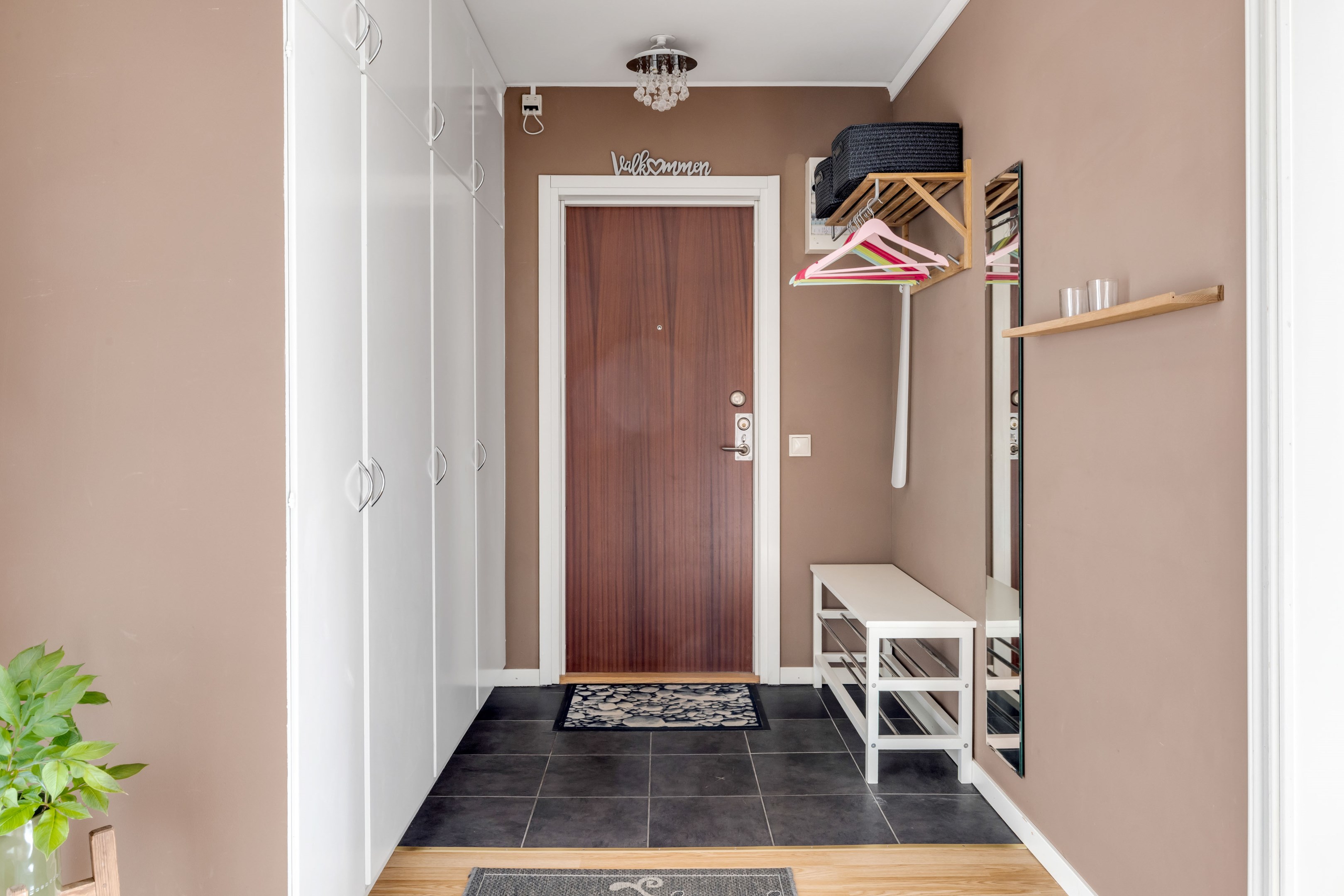 Bostadsbild från Kummingatan 37C, Till salu i Årsta, Uppsala