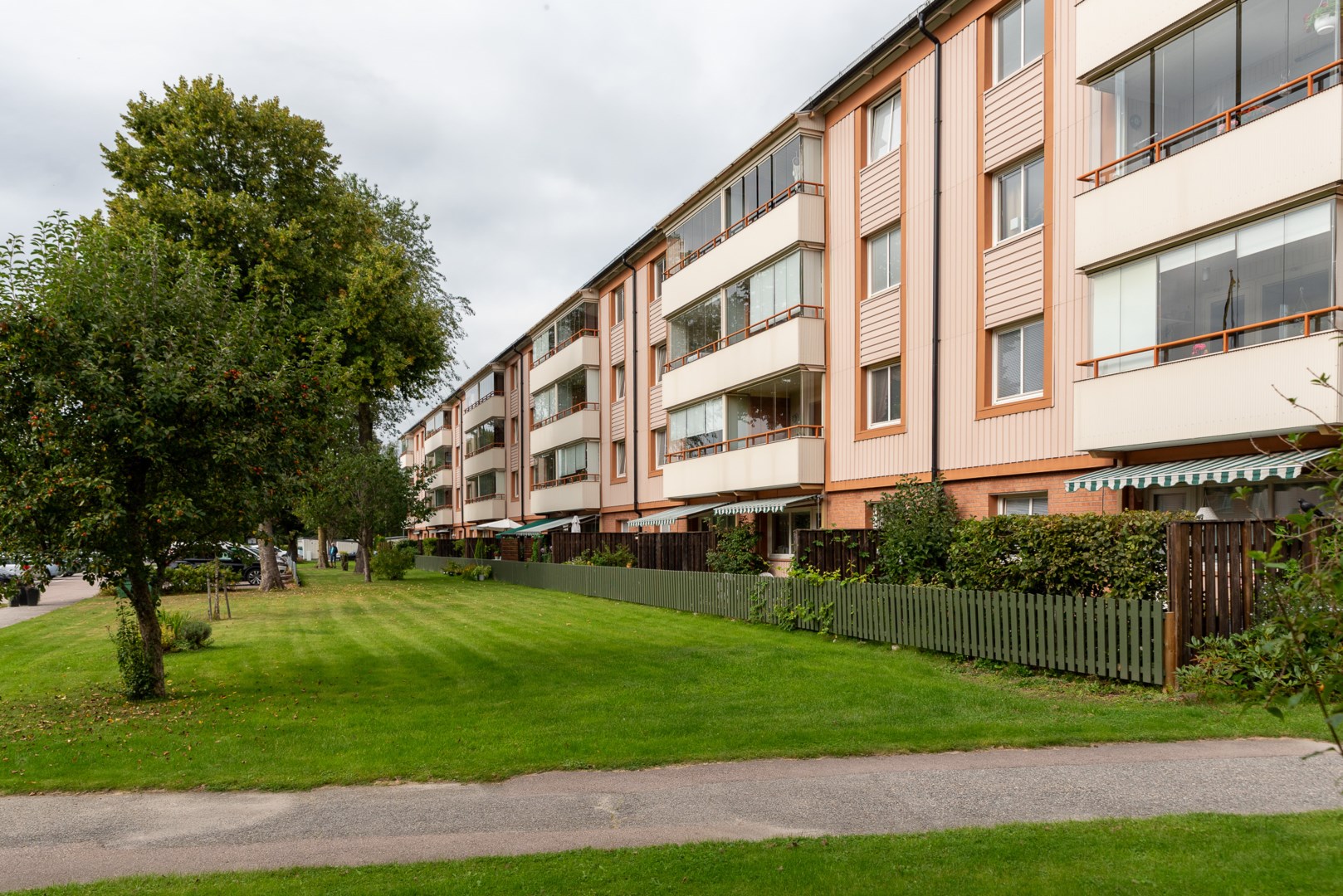 Bostadsbild från Gunnilbogatan 18E, Kommande i Malmaberg, Västerås