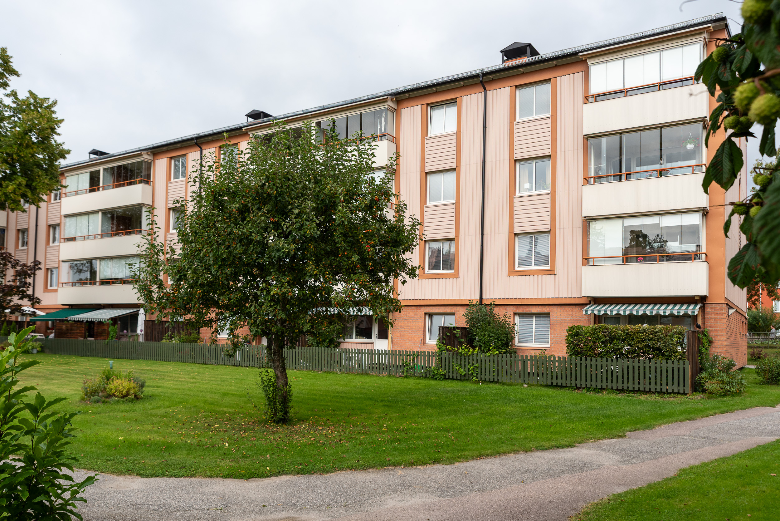 Bostadsbild från Gunnilbogatan 18E, Kommande i Malmaberg, Västerås