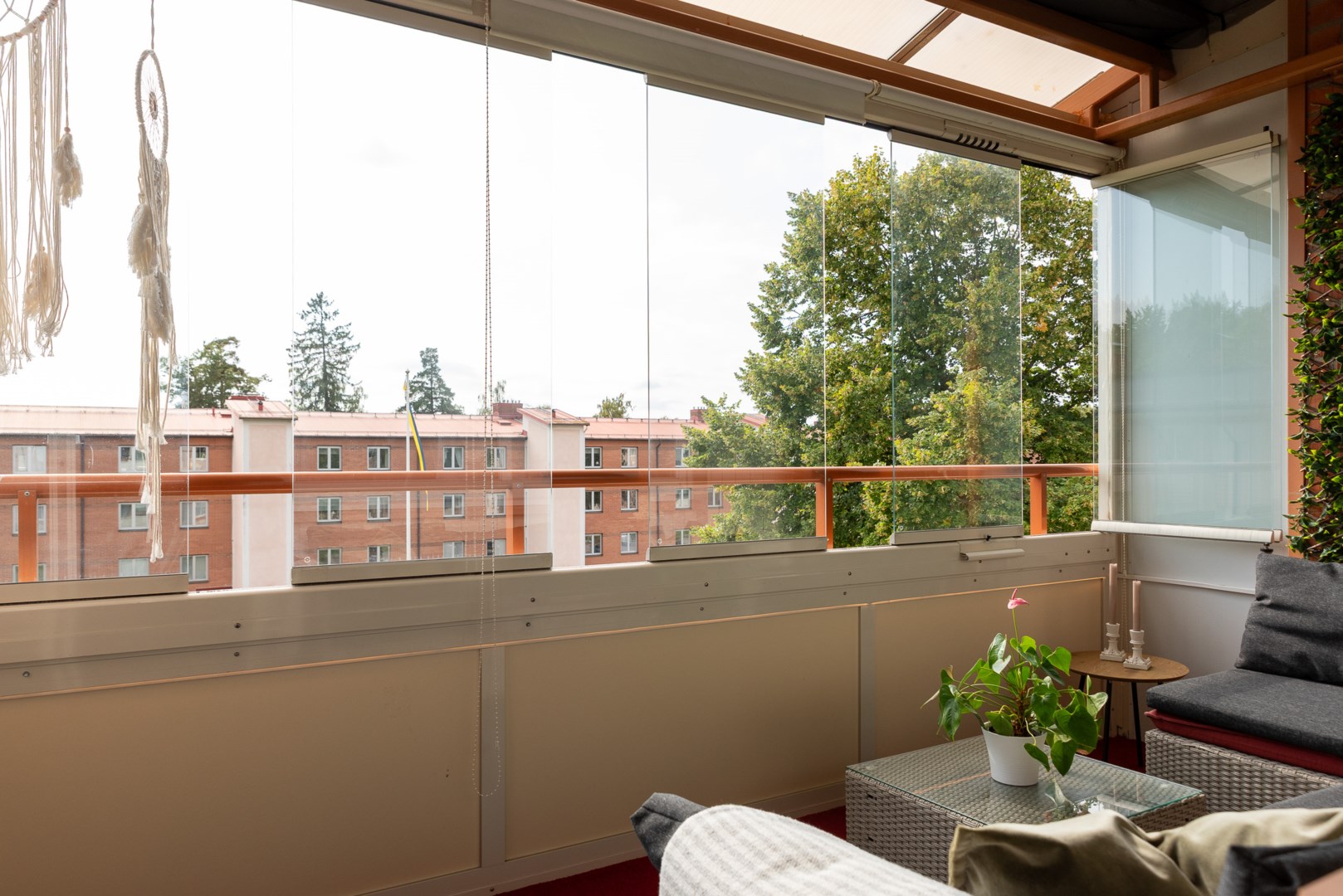 Bostadsbild från Gunnilbogatan 18E, Kommande i Malmaberg, Västerås