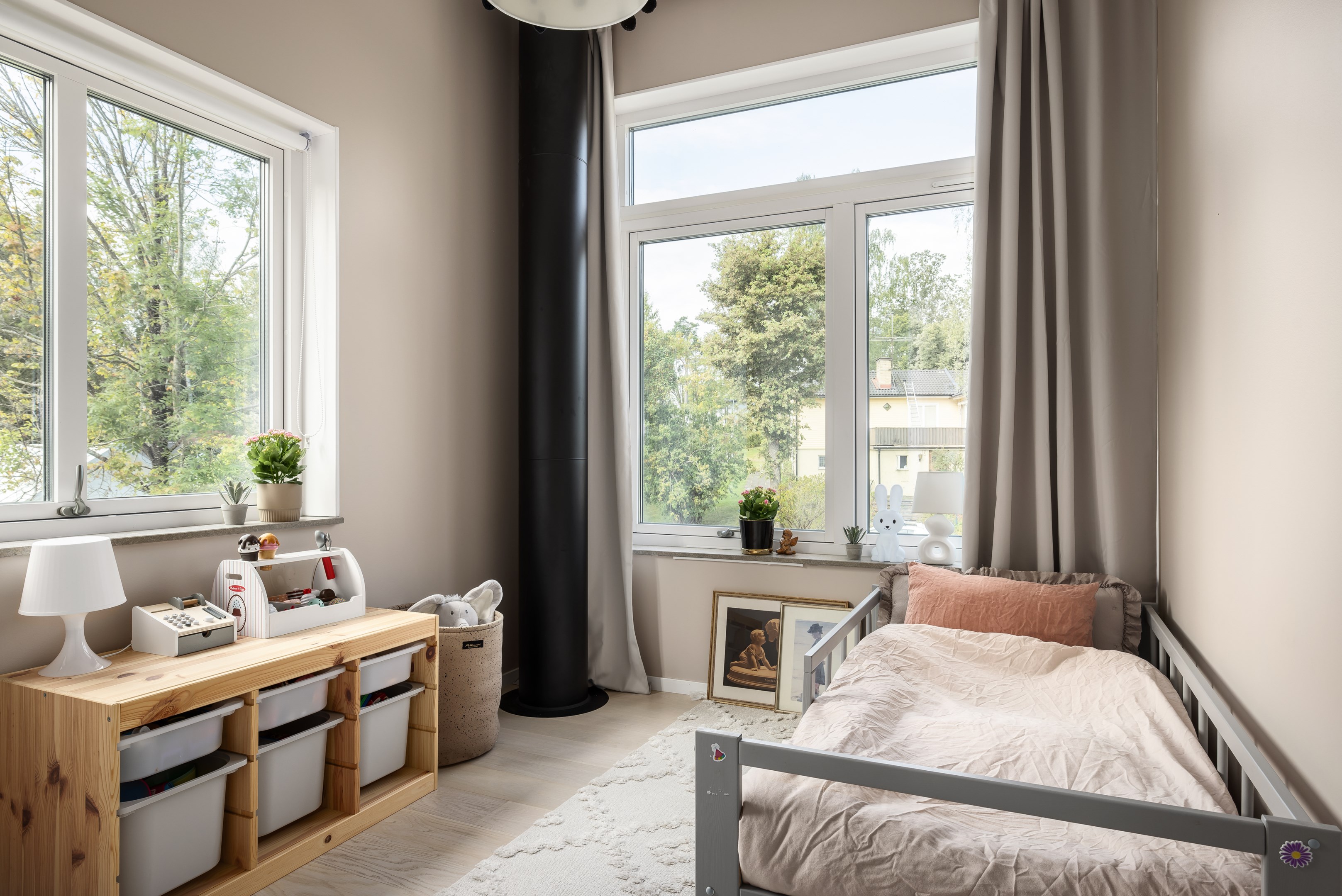 Bostadsbild från Viltstigen 12, Såld i Boo Gård, Nacka