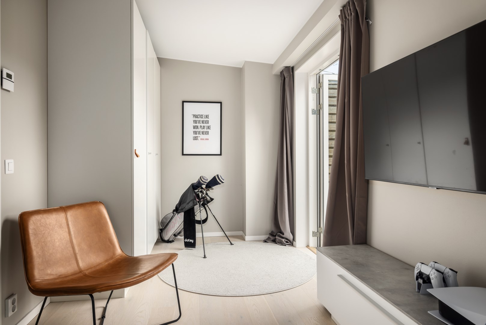 Bostadsbild från Viltstigen 12, Såld i Boo Gård, Nacka