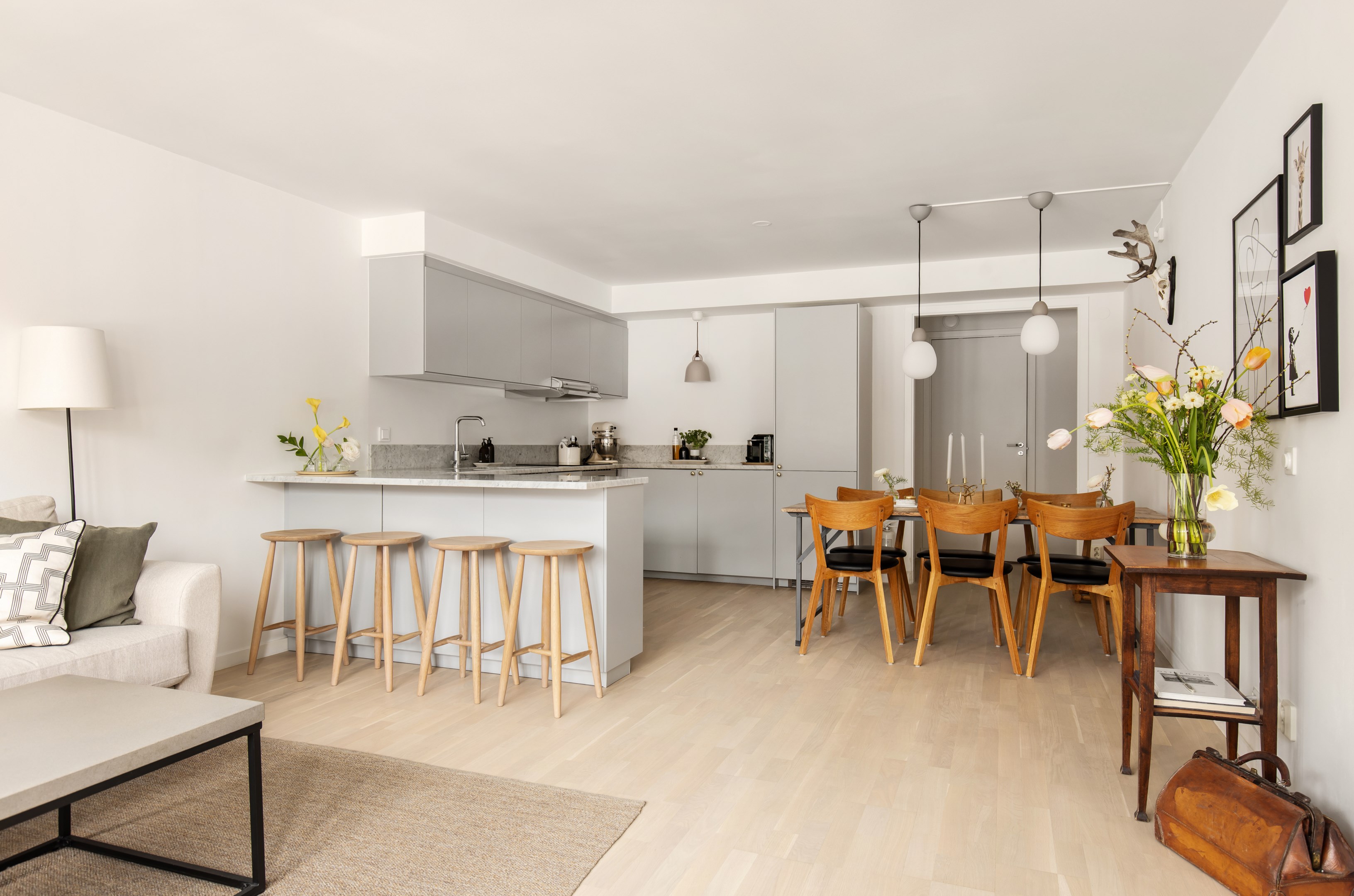 Bostadsbild från Birger Jarlsgatan 76, Till salu i Vasastan/Östermalm, Stockholm