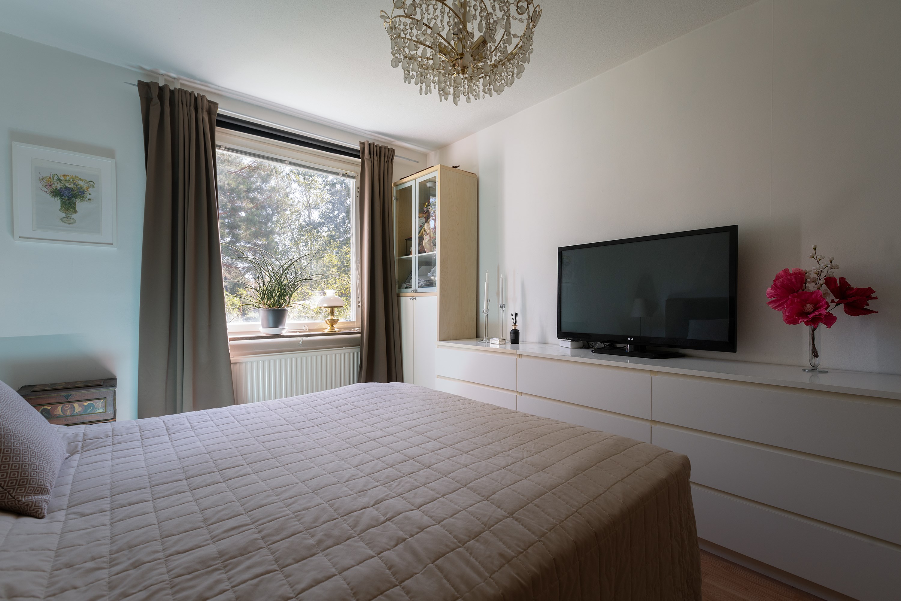 Bostadsbild från Tullingebergsvägen 19, Såld i G:a Tullingeberg, Botkyrka