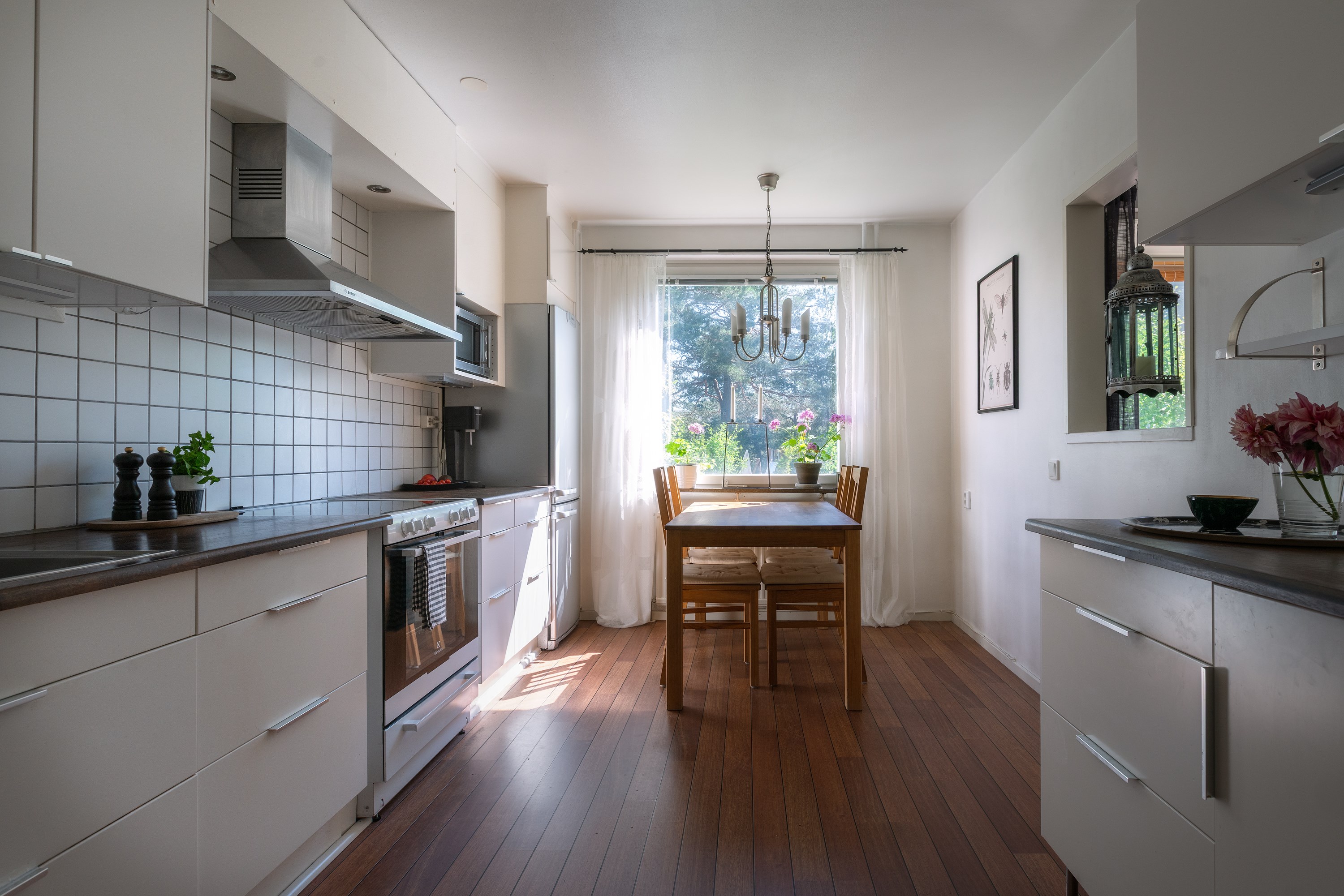 Bostadsbild från Tullingebergsvägen 19, Såld i G:a Tullingeberg, Botkyrka