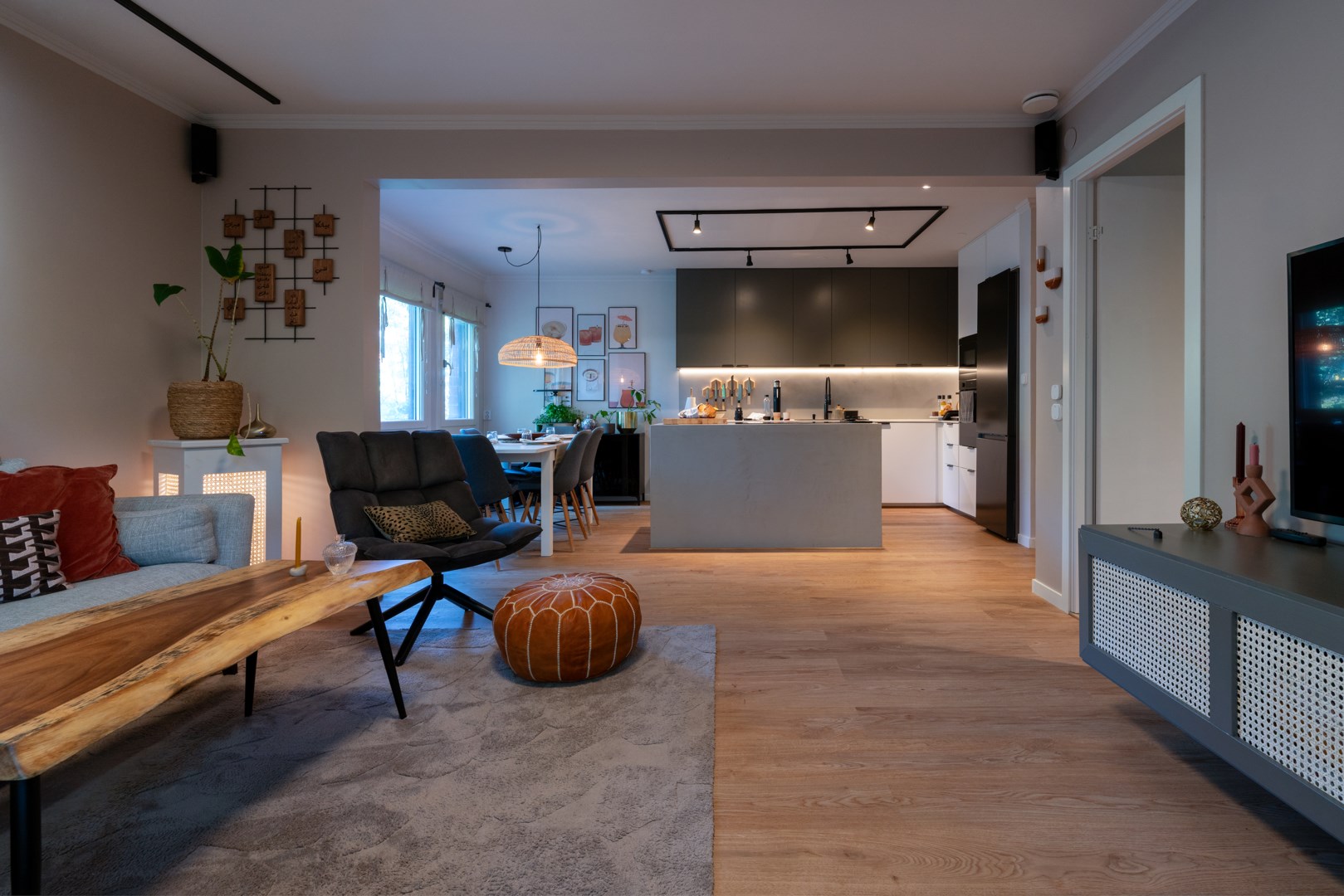 Bostadsbild från Solskensvägen 19, Såld i Östra Tullingeberg, Botkyrka