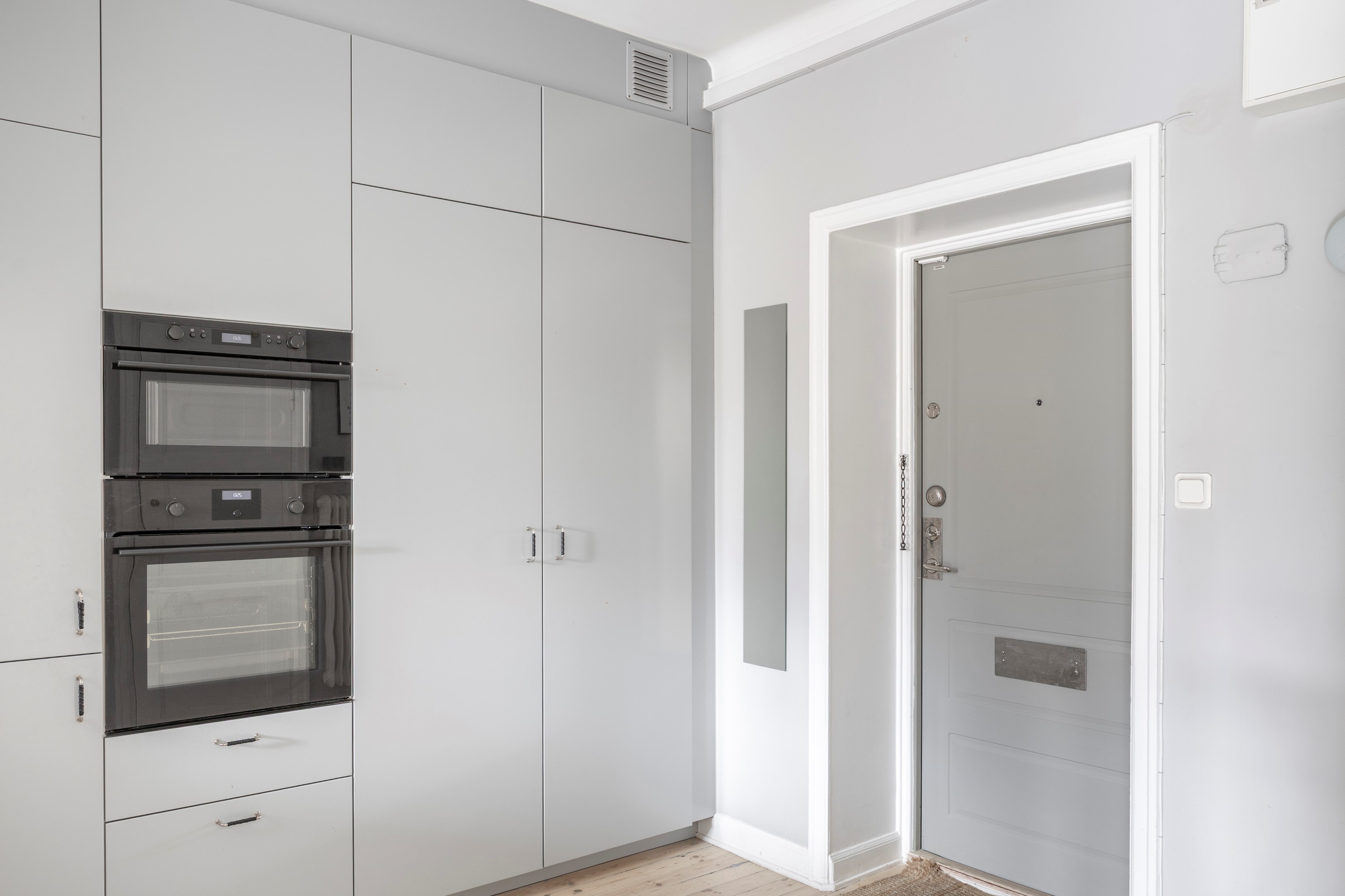 Bostadsbild från Birger Jarlsgatan 104L, Till salu i Vasastan/Östermalm, Stockholm