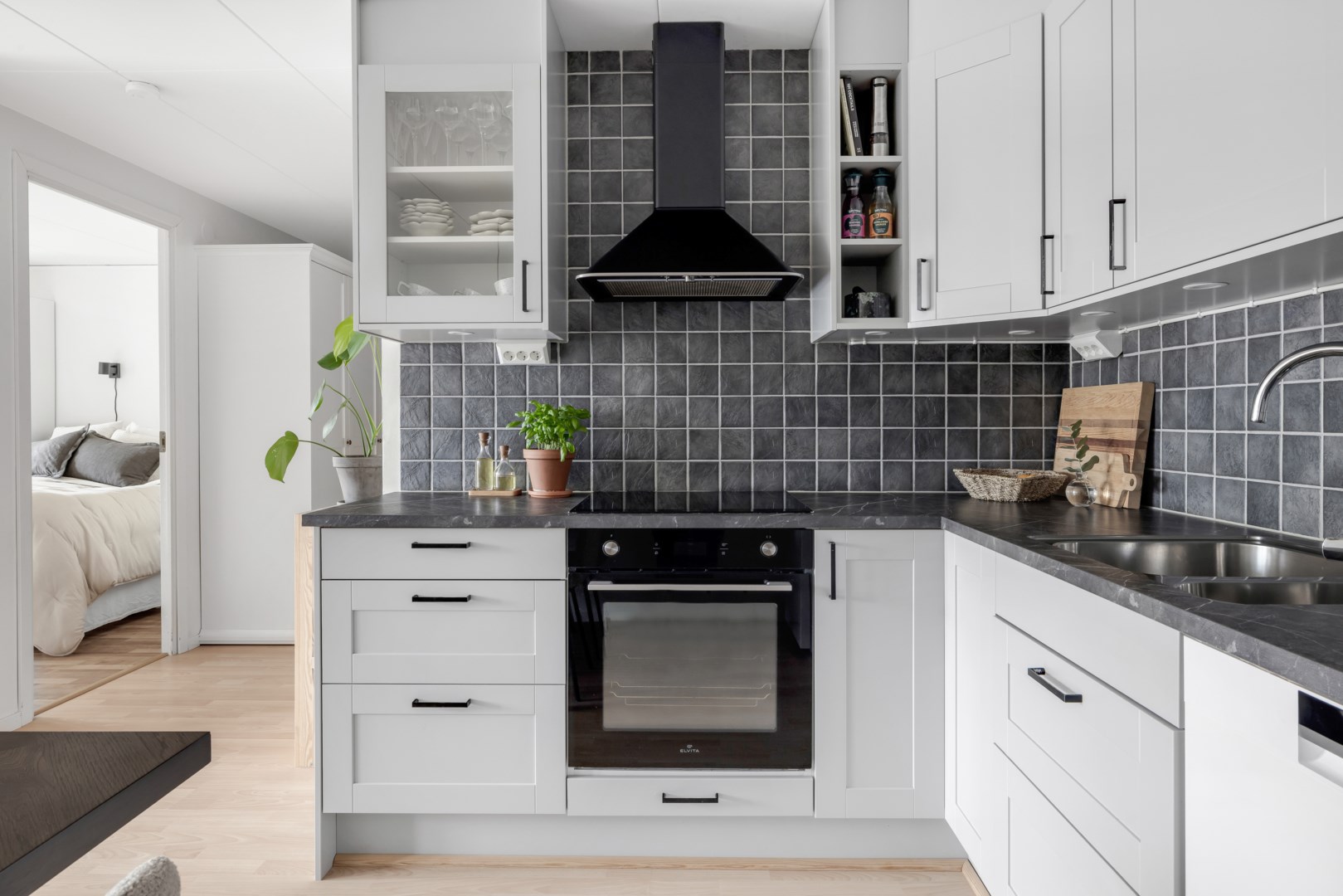 Bostadsbild från Djäknegatan 25B, Till salu i Kapellgärdet, Uppsala