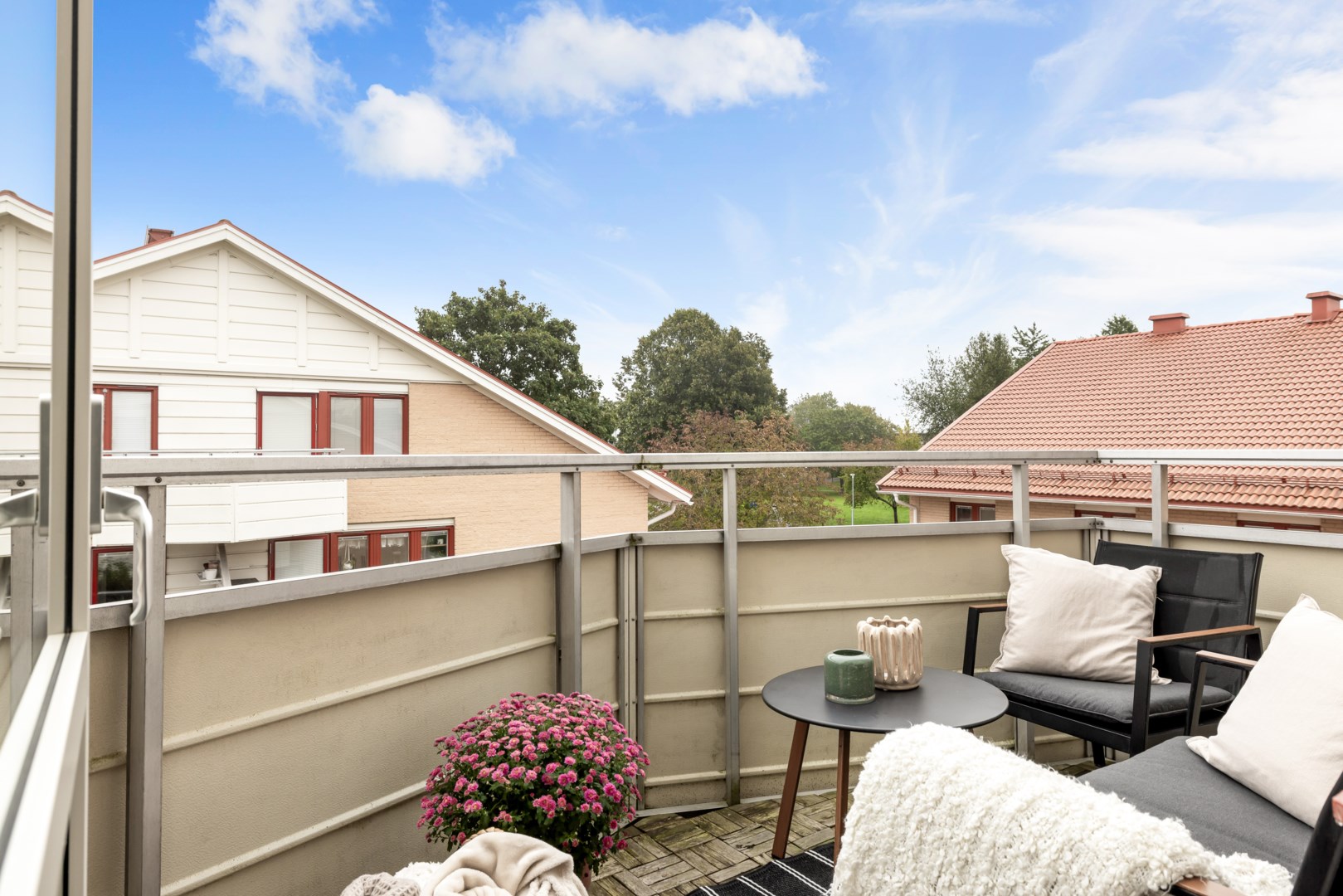 Bostadsbild från Djäknegatan 25B, Till salu i Kapellgärdet, Uppsala