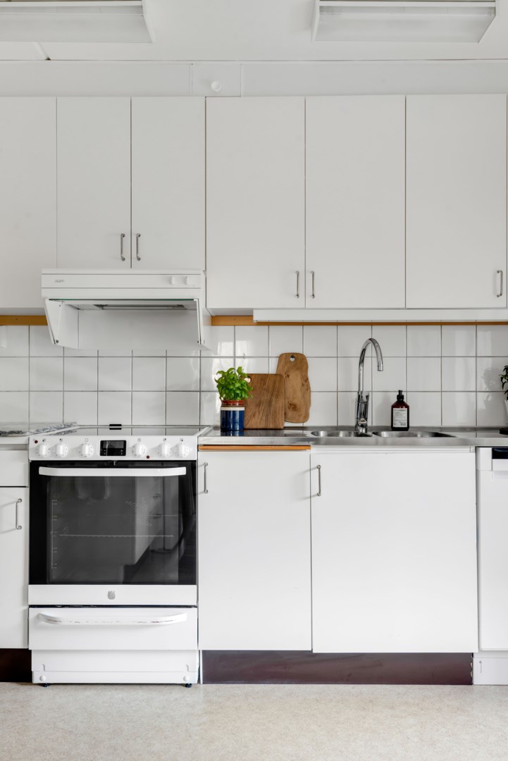 Bostadsbild från Stenbrohultsvägen 103, Till salu i Sävja, Uppsala