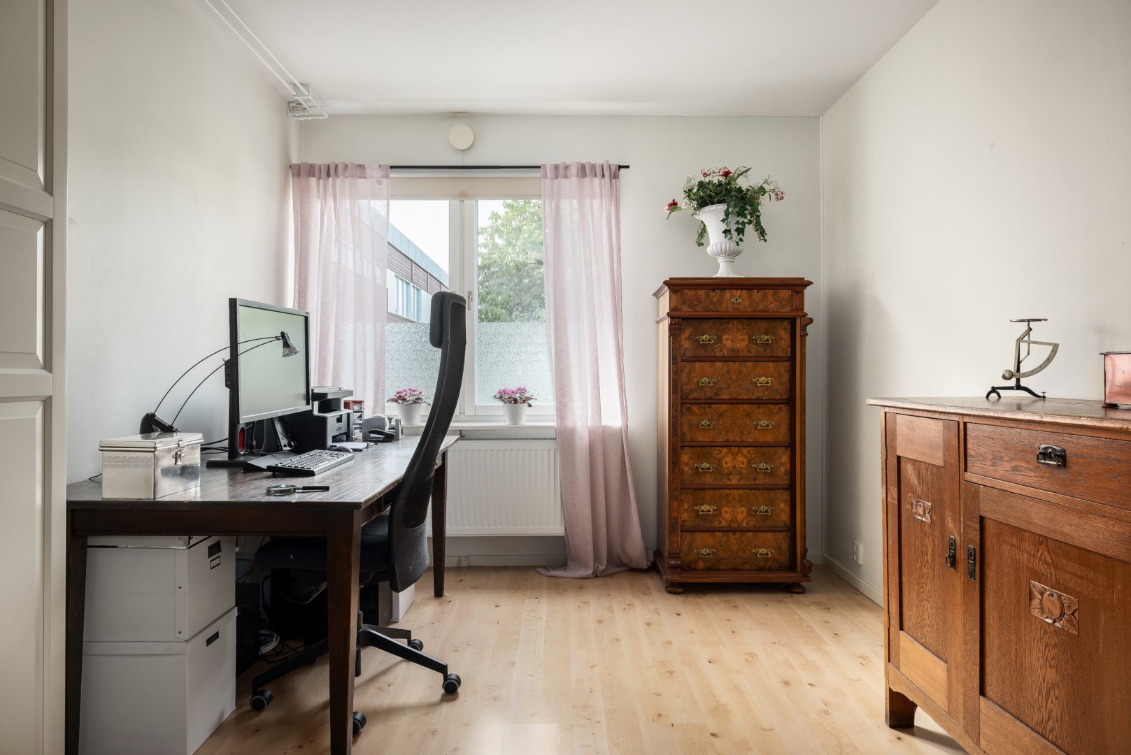 Bostadsbild från Ljuskärrsvägen 88, Kommande i Ljuskärrsberget - Saltsjöbaden, Nacka