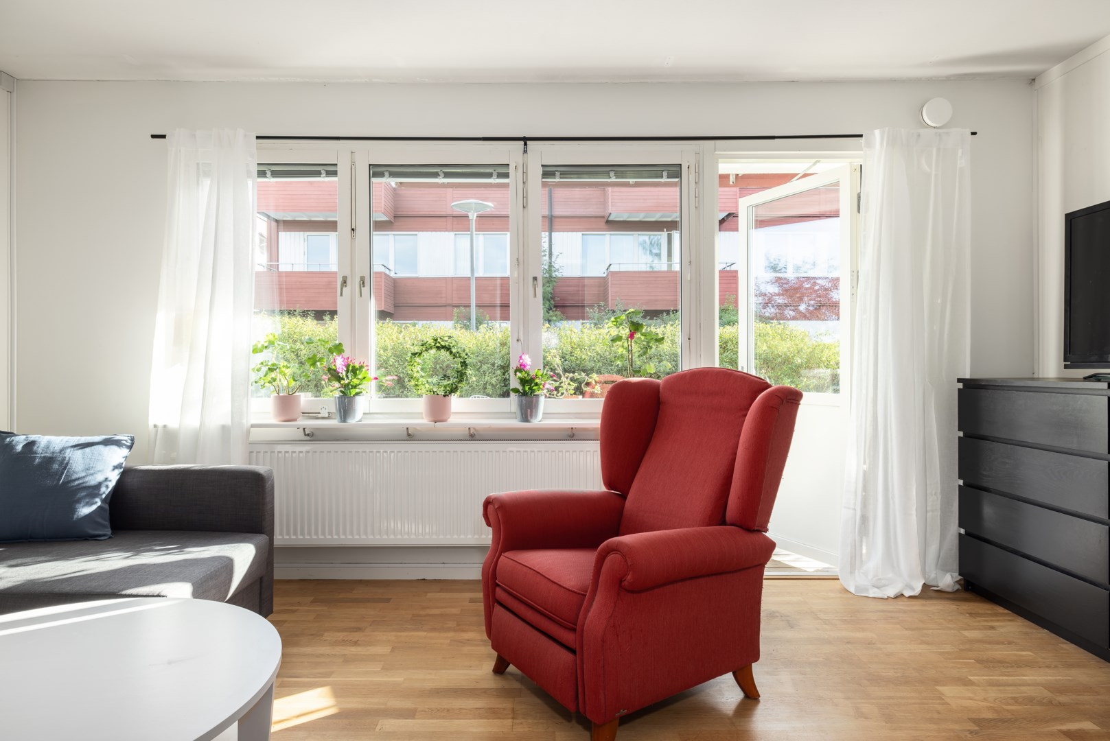 Bostadsbild från Ljuskärrsvägen 88, Kommande i Ljuskärrsberget - Saltsjöbaden, Nacka