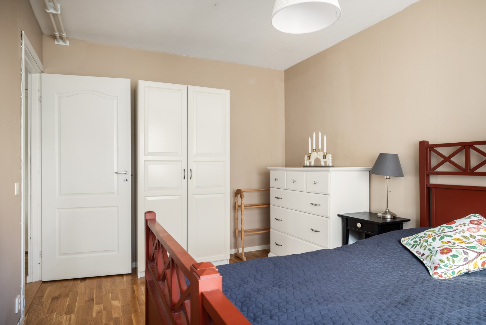 Bostadsbild från Ljuskärrsvägen 88, Kommande i Ljuskärrsberget - Saltsjöbaden, Nacka