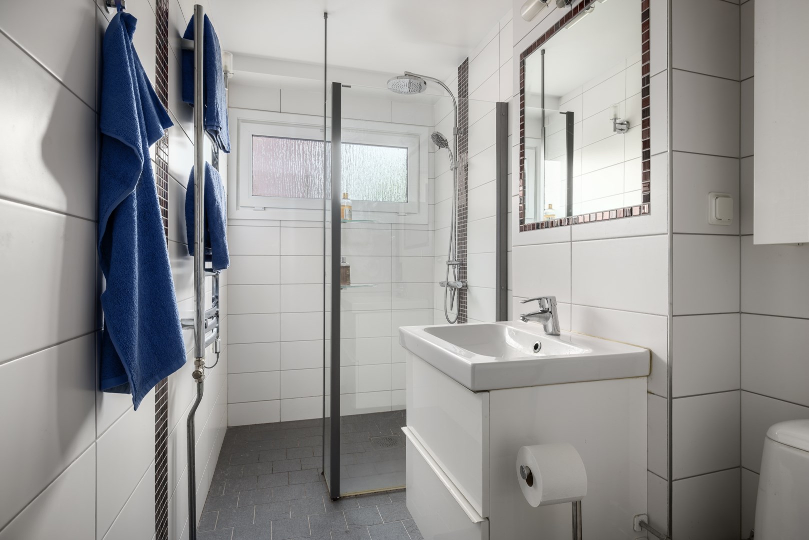 Bostadsbild från Ljuskärrsvägen 88, Kommande i Ljuskärrsberget - Saltsjöbaden, Nacka