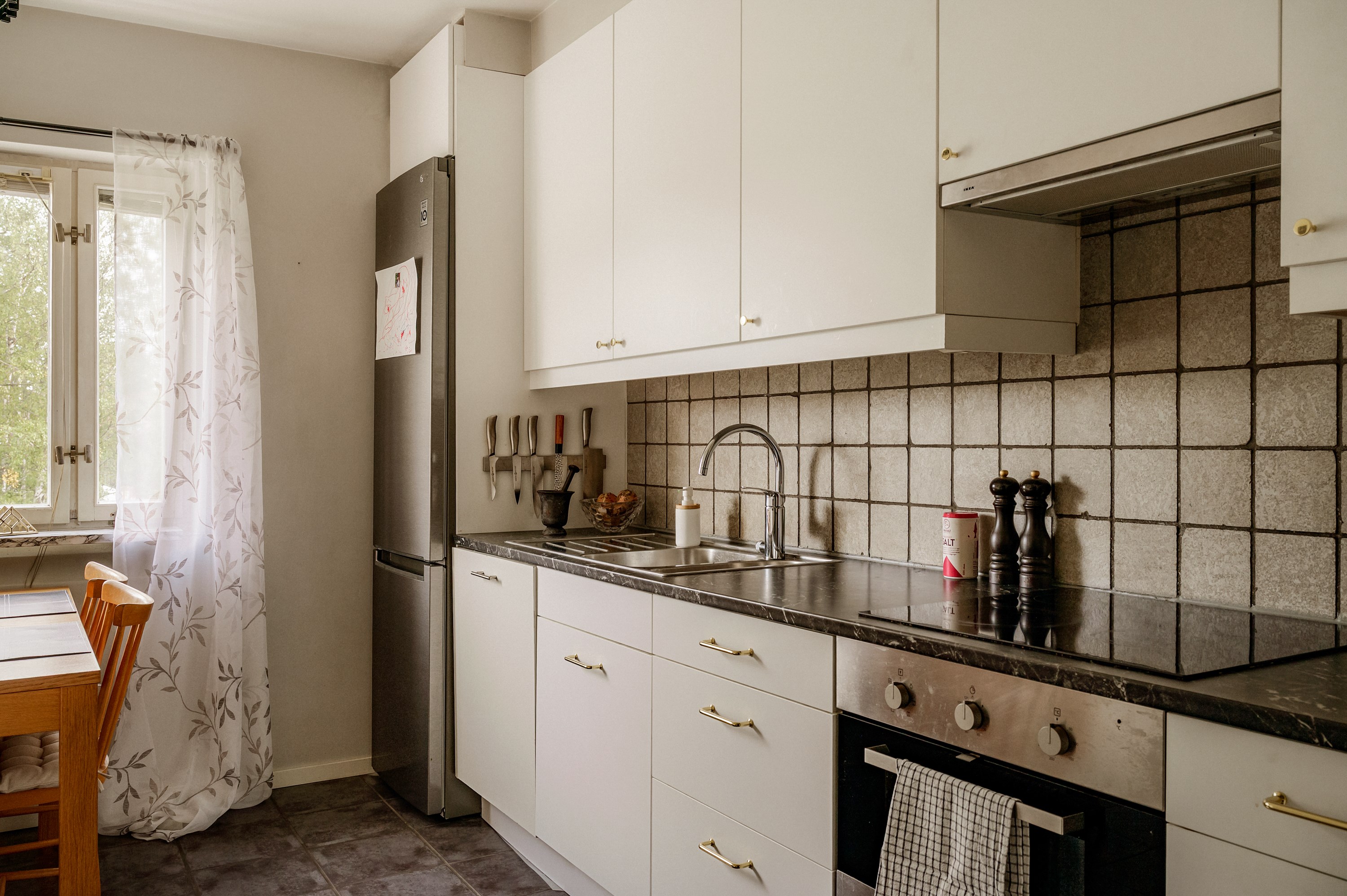 Bra bänkytor och gott om förvaring.