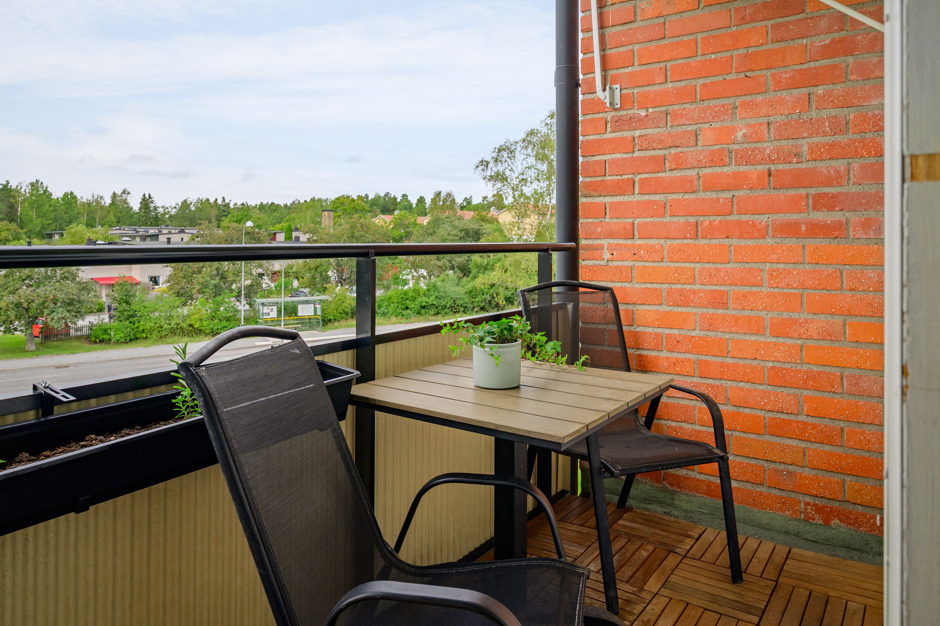 Ogenerat läge utan insyn & möjlighet till inglasning.