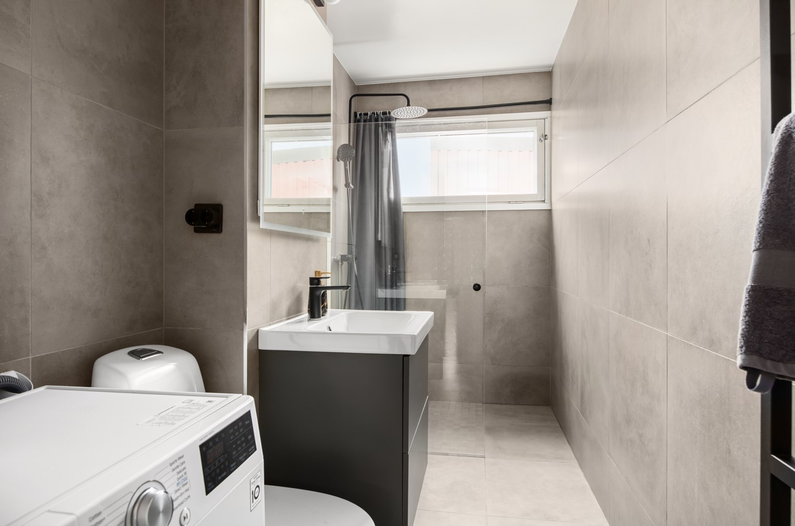 Bostadsbild från Ljuskärrsvägen 83, Till salu i Ljuskärrsberget - Saltsjöbaden, Nacka