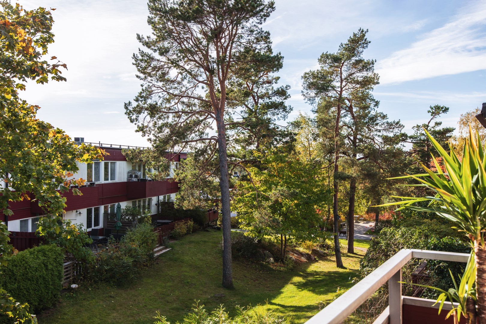 Bostadsbild från Ljuskärrsvägen 83, Till salu i Ljuskärrsberget - Saltsjöbaden, Nacka