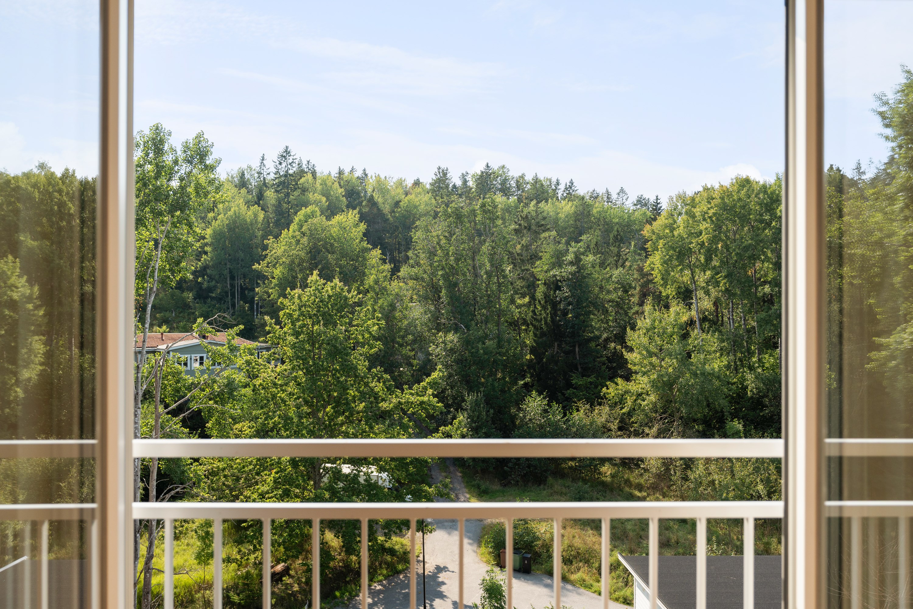 Bostadsbild från Åkervägen 19C, Till salu i Kummelnäs - Björnberget, Nacka