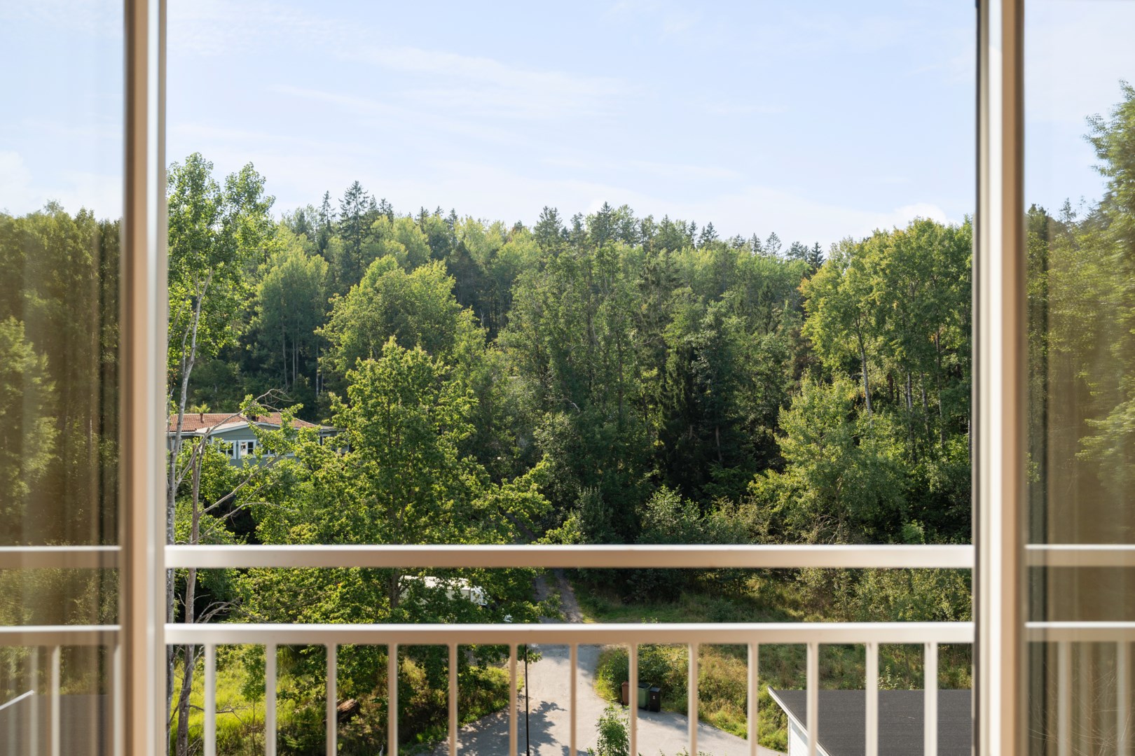 Bostadsbild från Åkervägen 19C, Till salu i Kummelnäs - Björnberget, Nacka