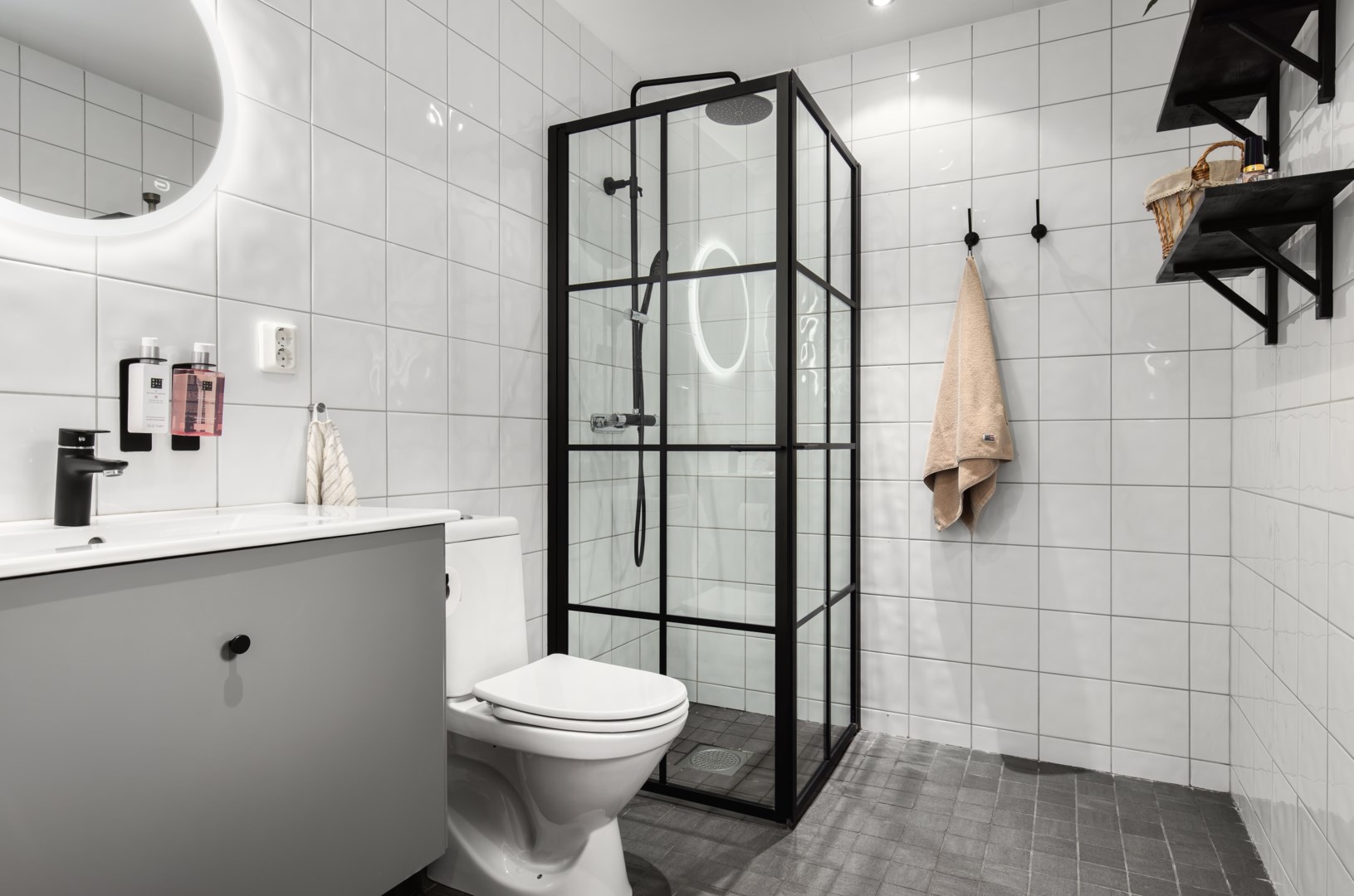 Bostadsbild från Gnejsvägen 22B, Såld i Saltsjö-Boo, Nacka