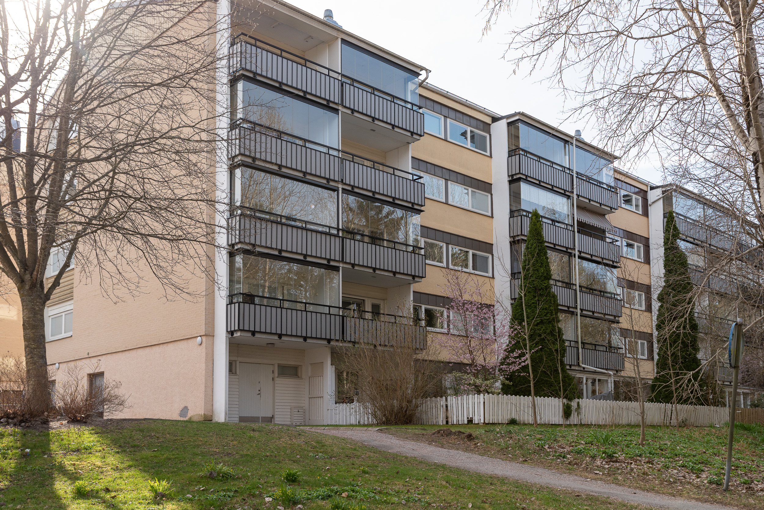 Bostadsbild från Norra skjutbanegatan 23B, Såld i Haga, Västerås