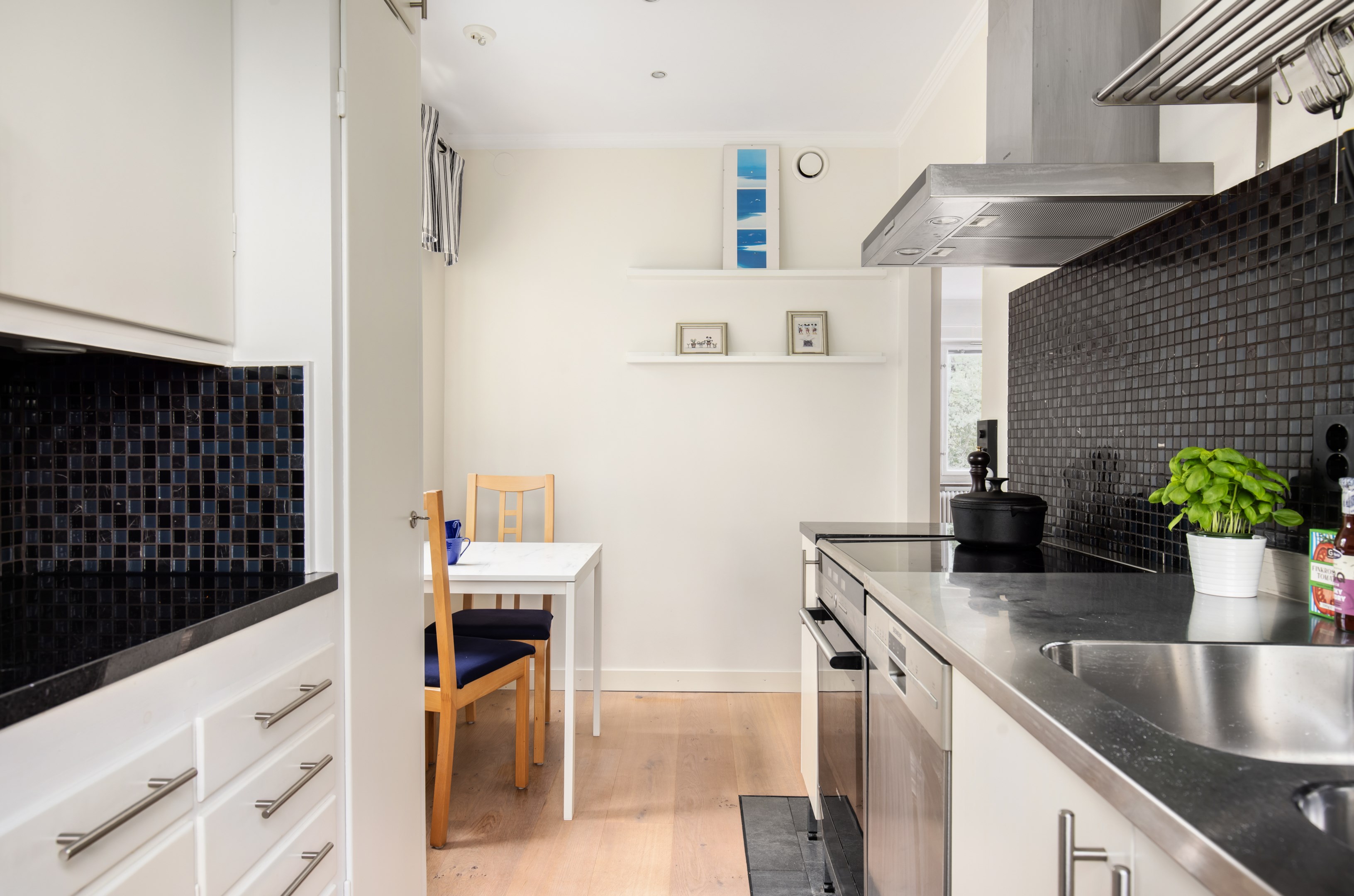 Bostadsbild från Ugglevägen 17F, Såld i Ektorp, Nacka