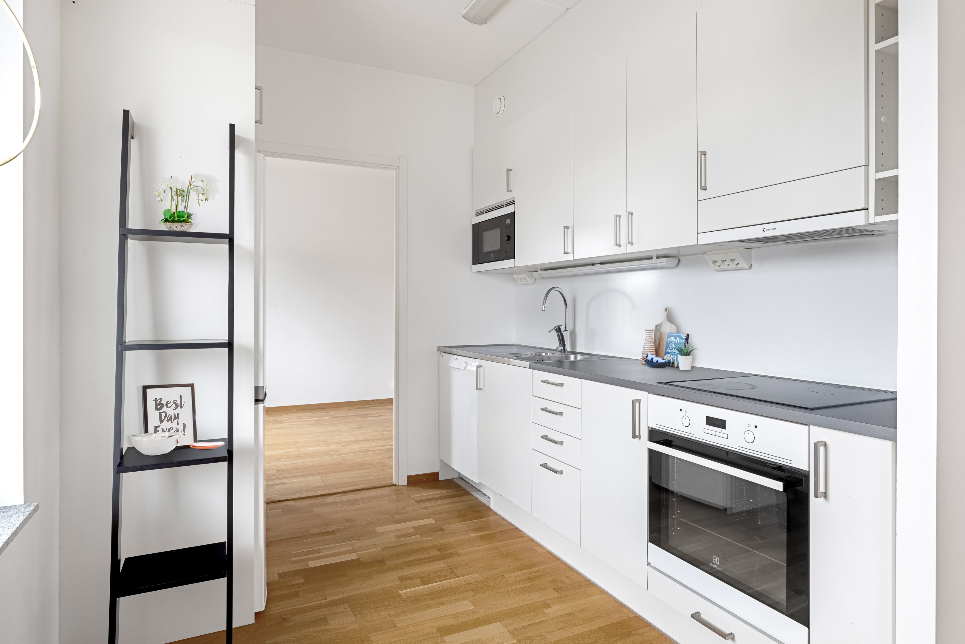 Bostadsbild från Lustigkullagatan 8, Såld i Alsike, Knivsta