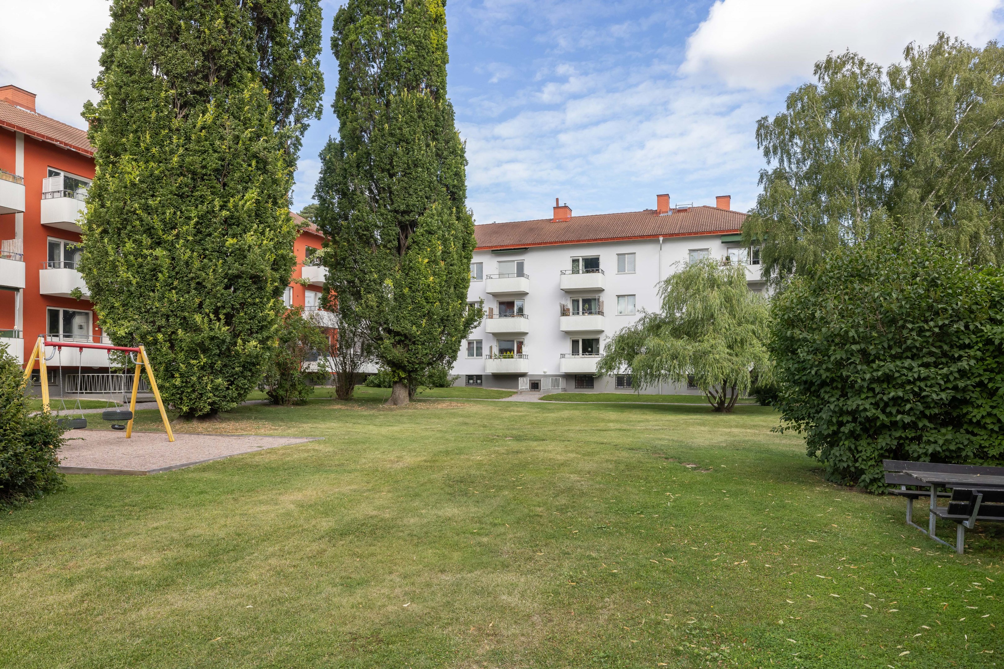 Bostadsbild från Svartbäcksgatan 100B, Till salu i Svartbäcken, Uppsala