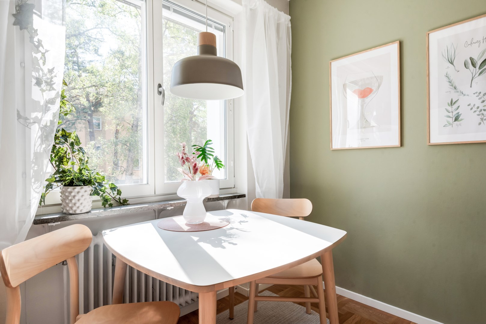 Bostadsbild från Lindsbergsgatan 9B, Till salu i Sommarro, Uppsala